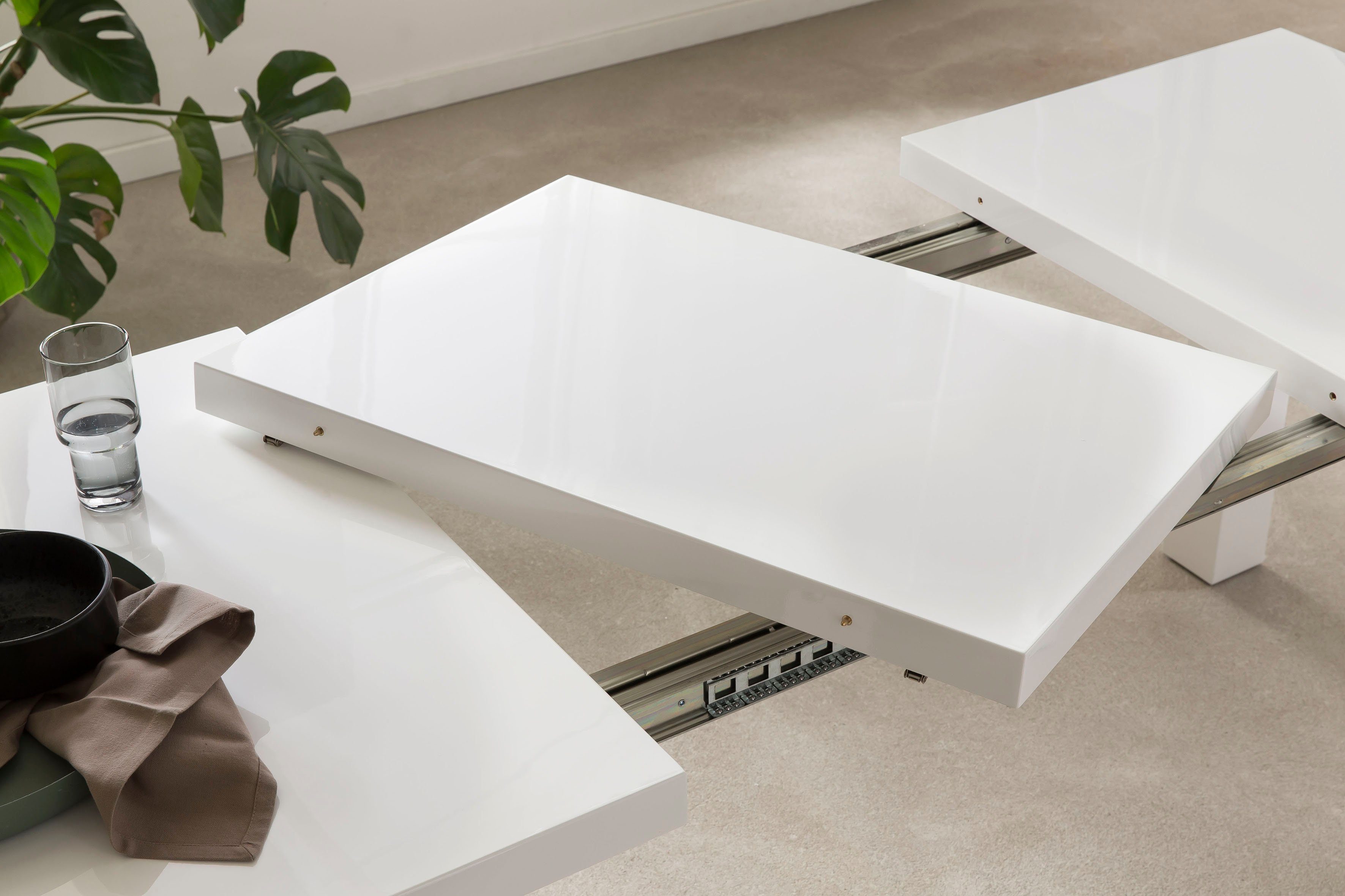 SalesFever Eettafel hoogglanzend gelakt, uittrekbaar