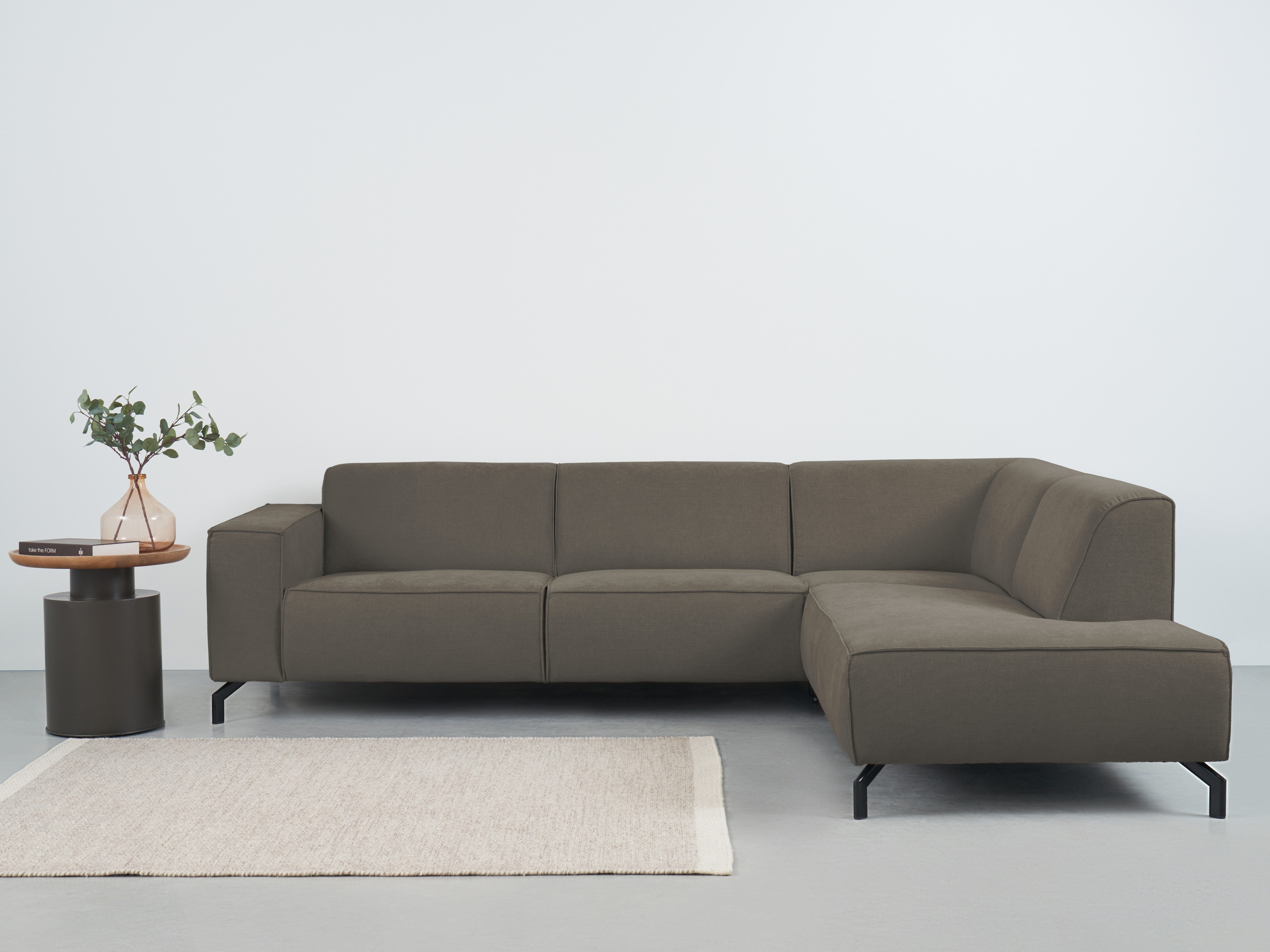 Places of Style Hoekbank Lorcan, breedte 275 cm, zacht zitgevoel met zwarte metalen poten, lederlook en zachte structuurstof