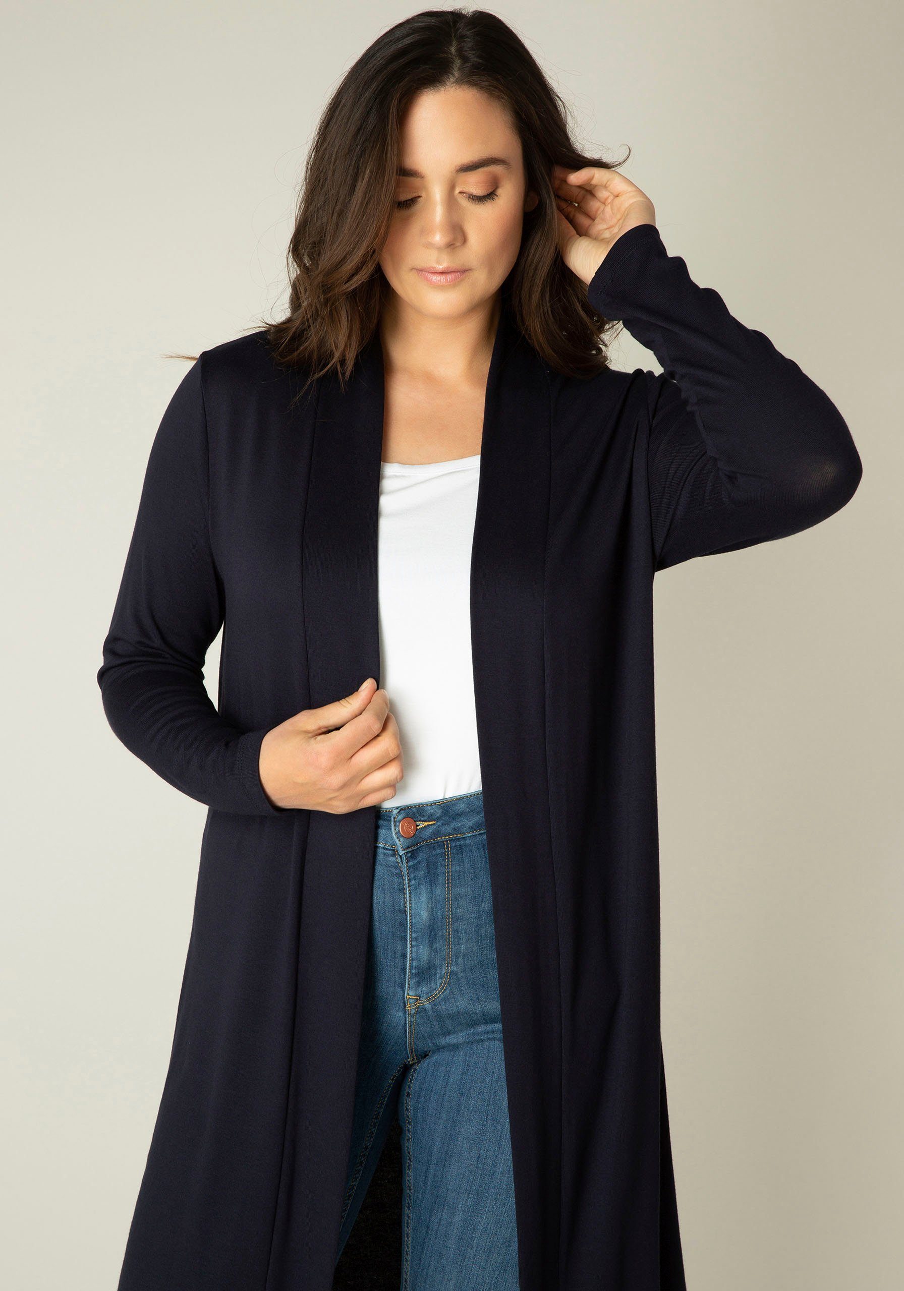 Base Level Curvy Lang vest Ayla Long Ruimvallende, zachte tricotkwaliteit