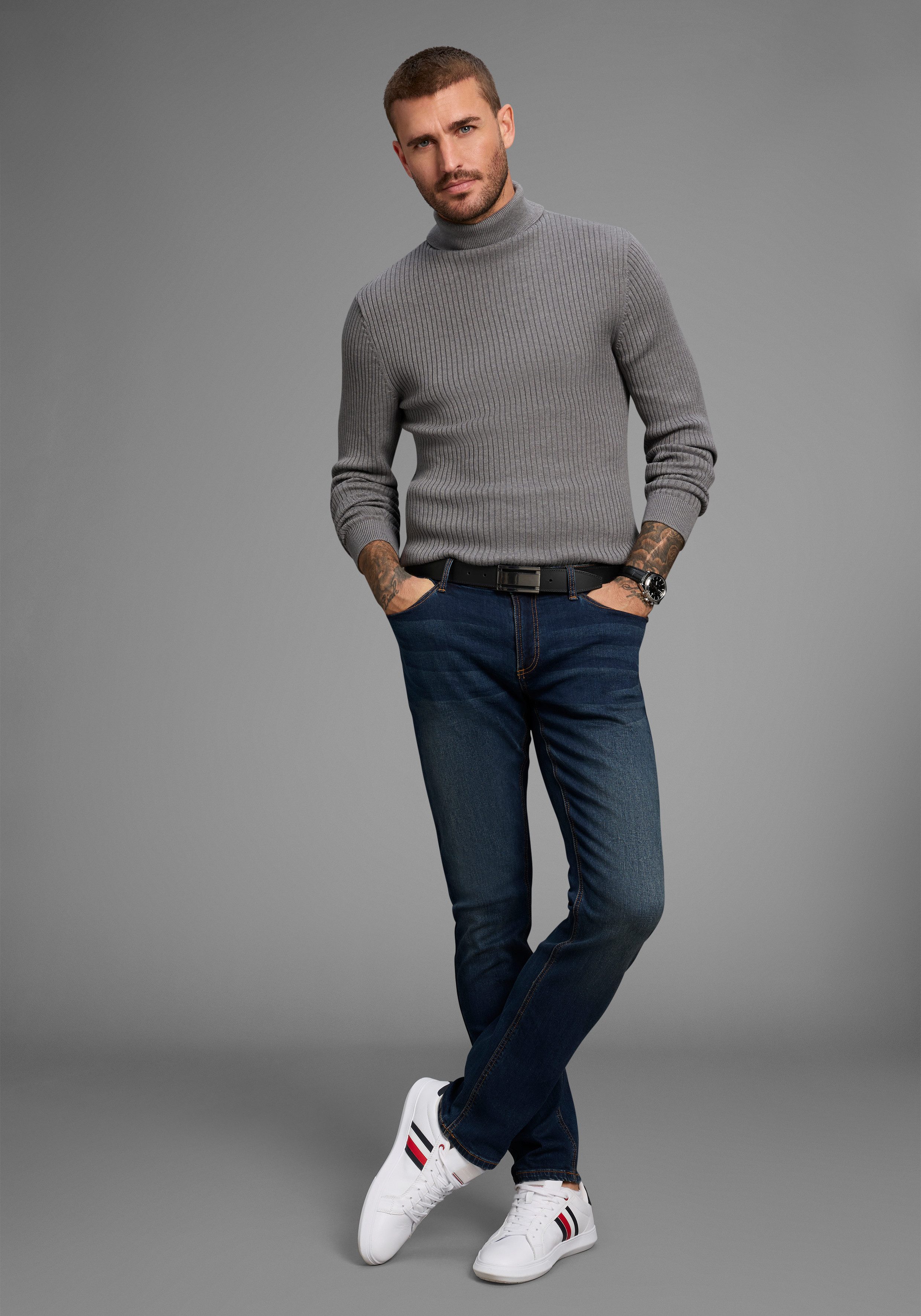 Bruno Banani Straight jeans Hutch rechte broekspijpen, gedeeltelijk met modieuze destroyed-effecten,
