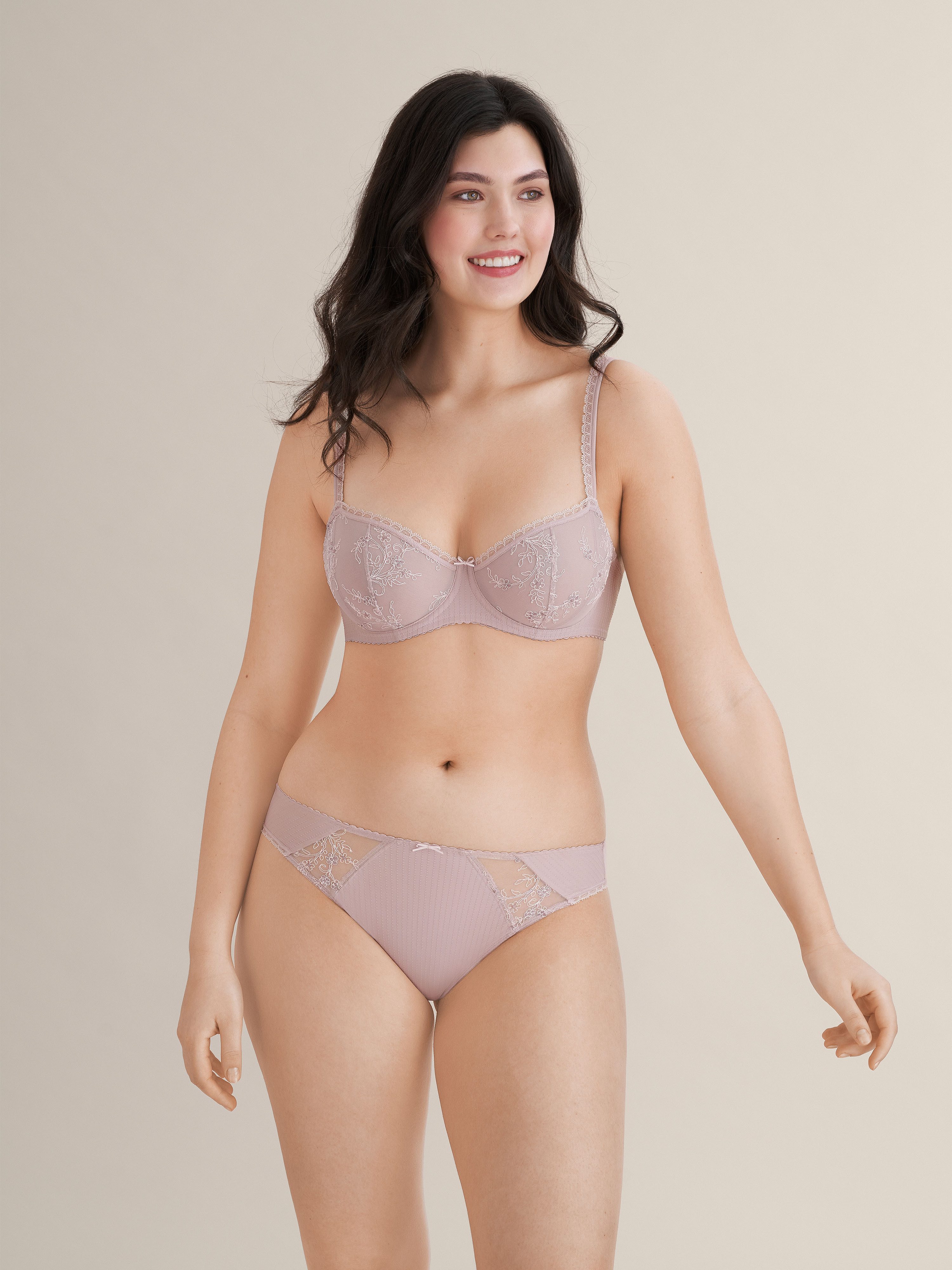 Conturelle by Felina Balconette-bh Mille Fleurs Decoratieve buitenband is elastisch en lengteverstelbaar