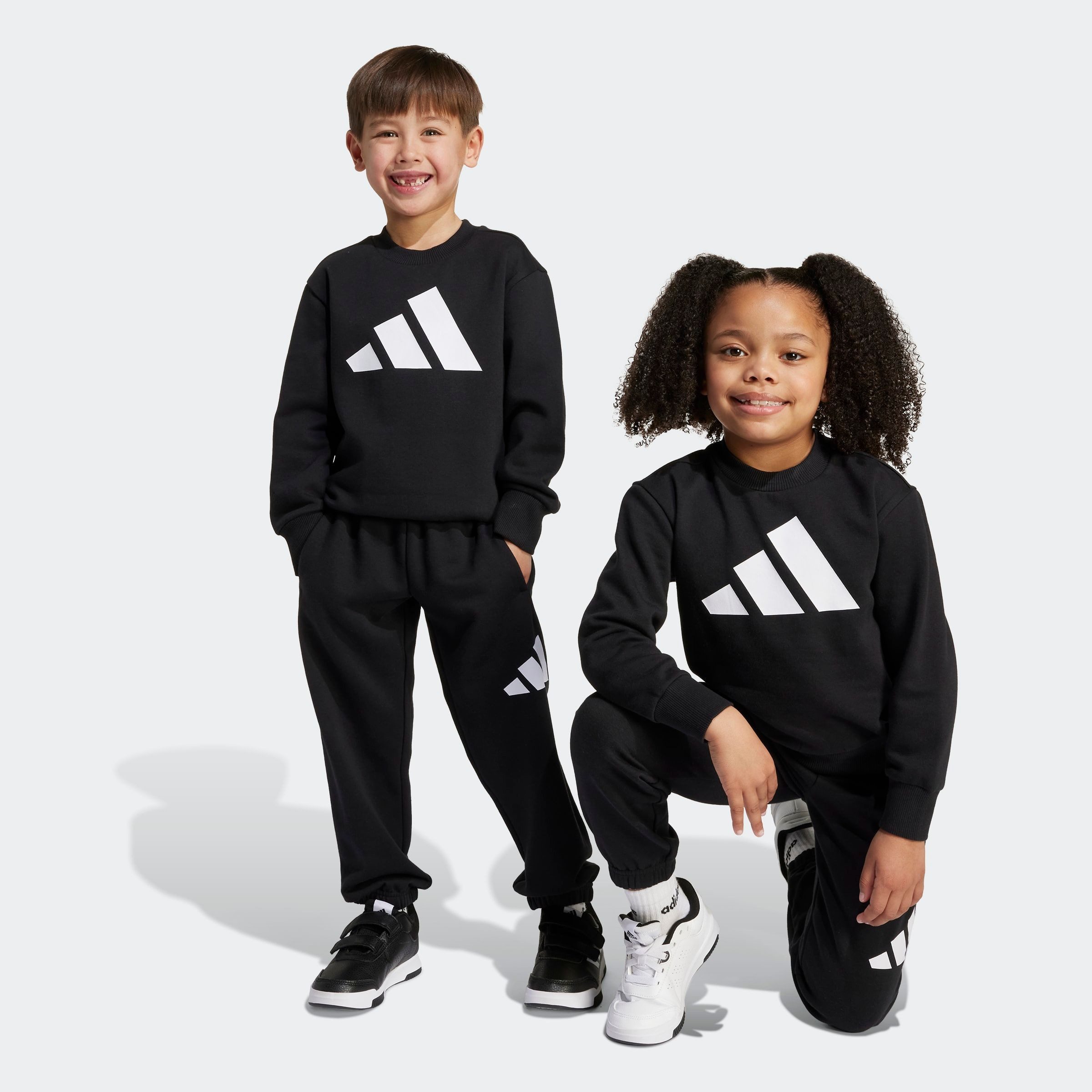 adidas Sportswear Trainingspak LK BL FL JOG (2-delig) kinderen trainingspakken maat 122 zwart