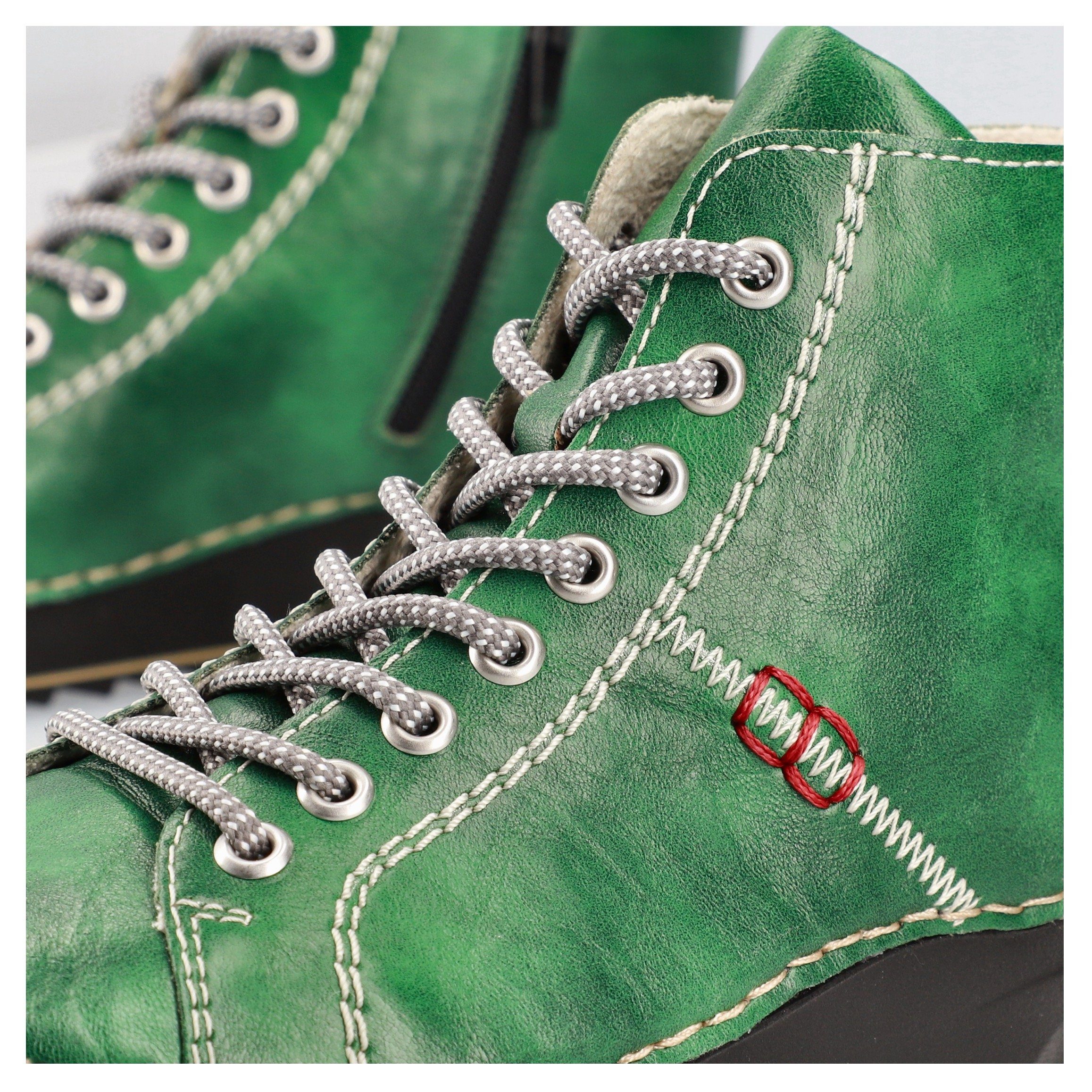 Rieker Hoge veterschoenen met modieuze profielzool