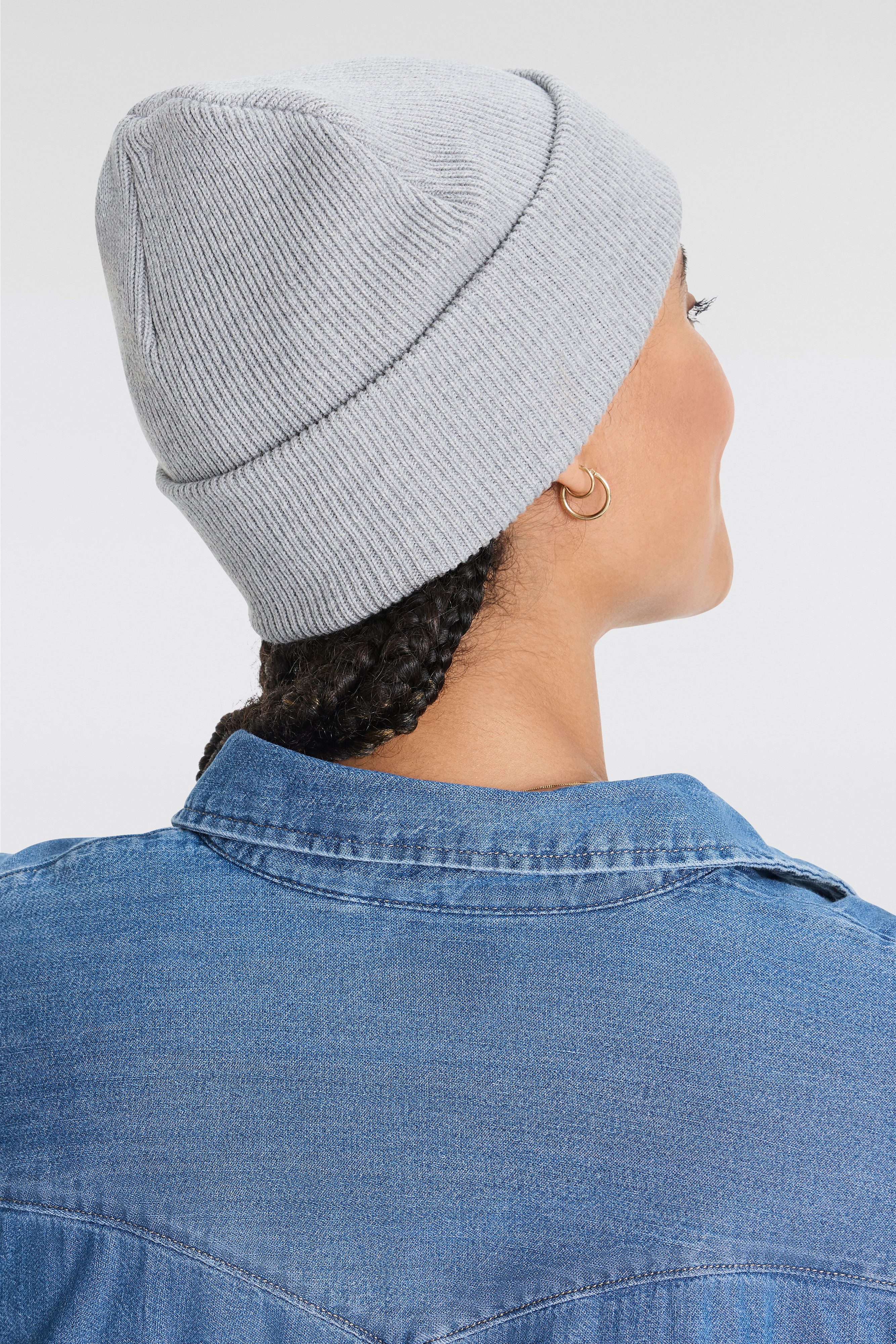 Levi's® Beanie BACKPATCH