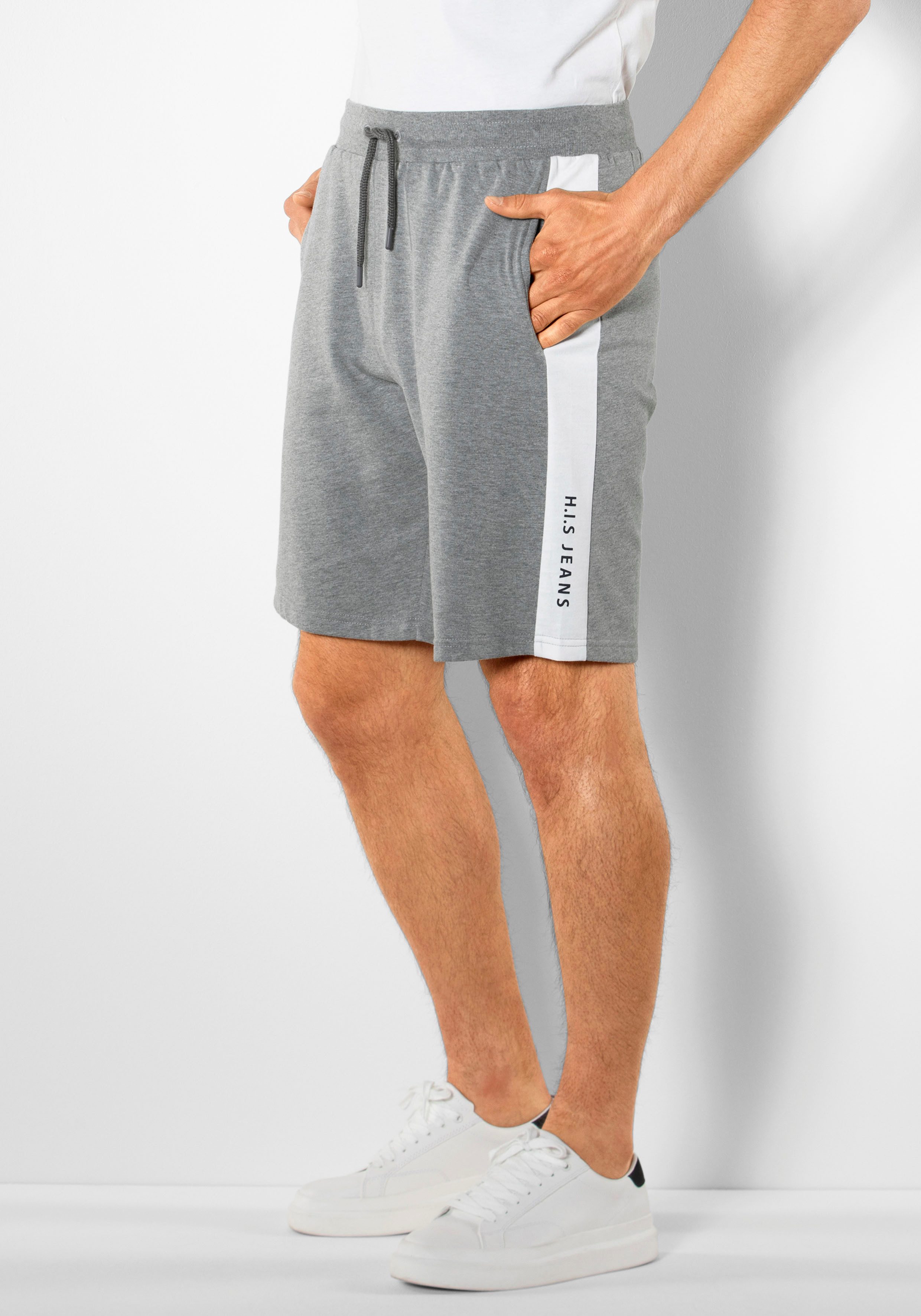 H.I.S Sweatshort opzij strepen met logoprint