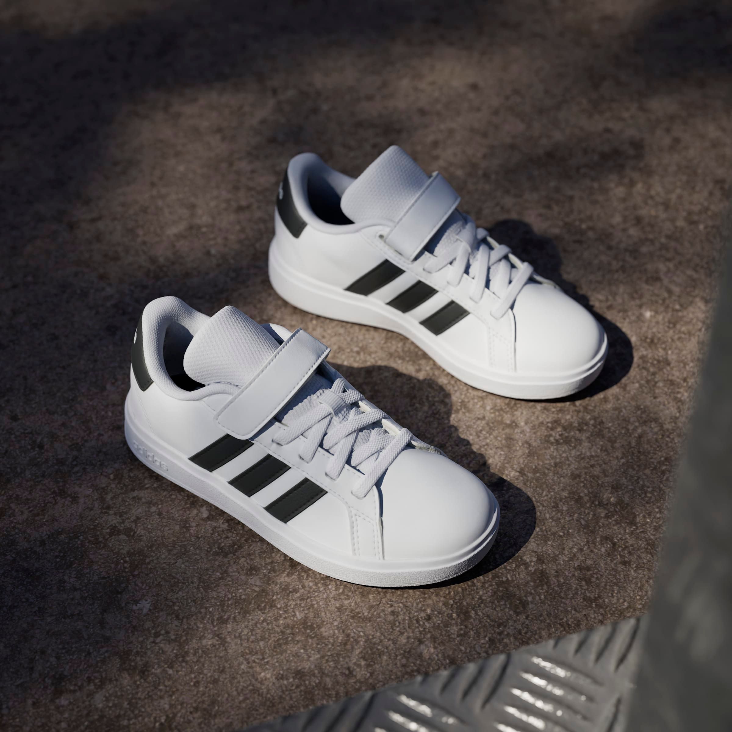 adidas Sportswear Sneakers GRAND COURT 2.0 KIDS Design geïnspireerd op de adidas Superstar