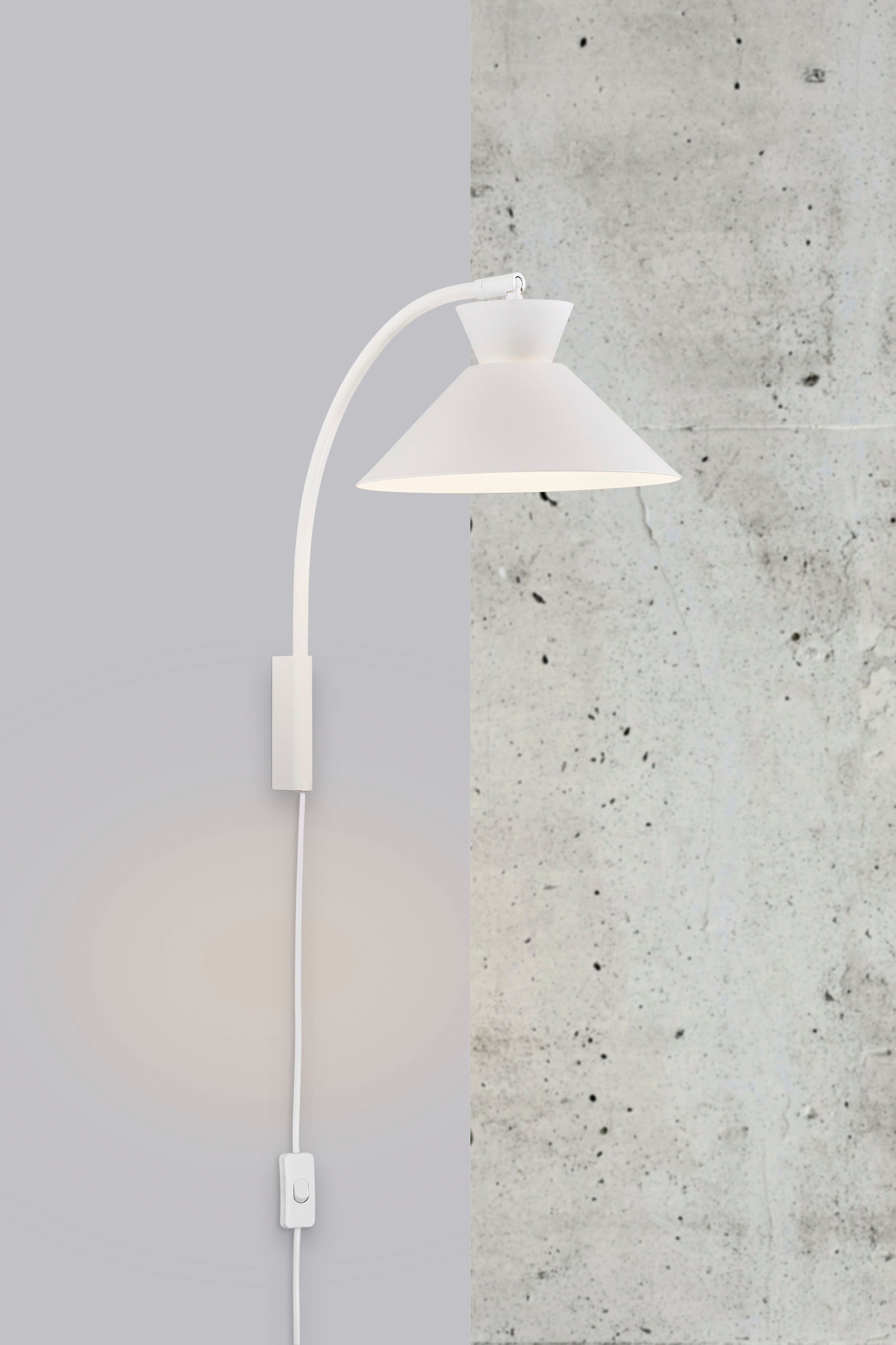Nordlux Wandlamp Dial Noordse eenvoud met duidelijke lijnen, decoratief uplight-effect (1 stuk)