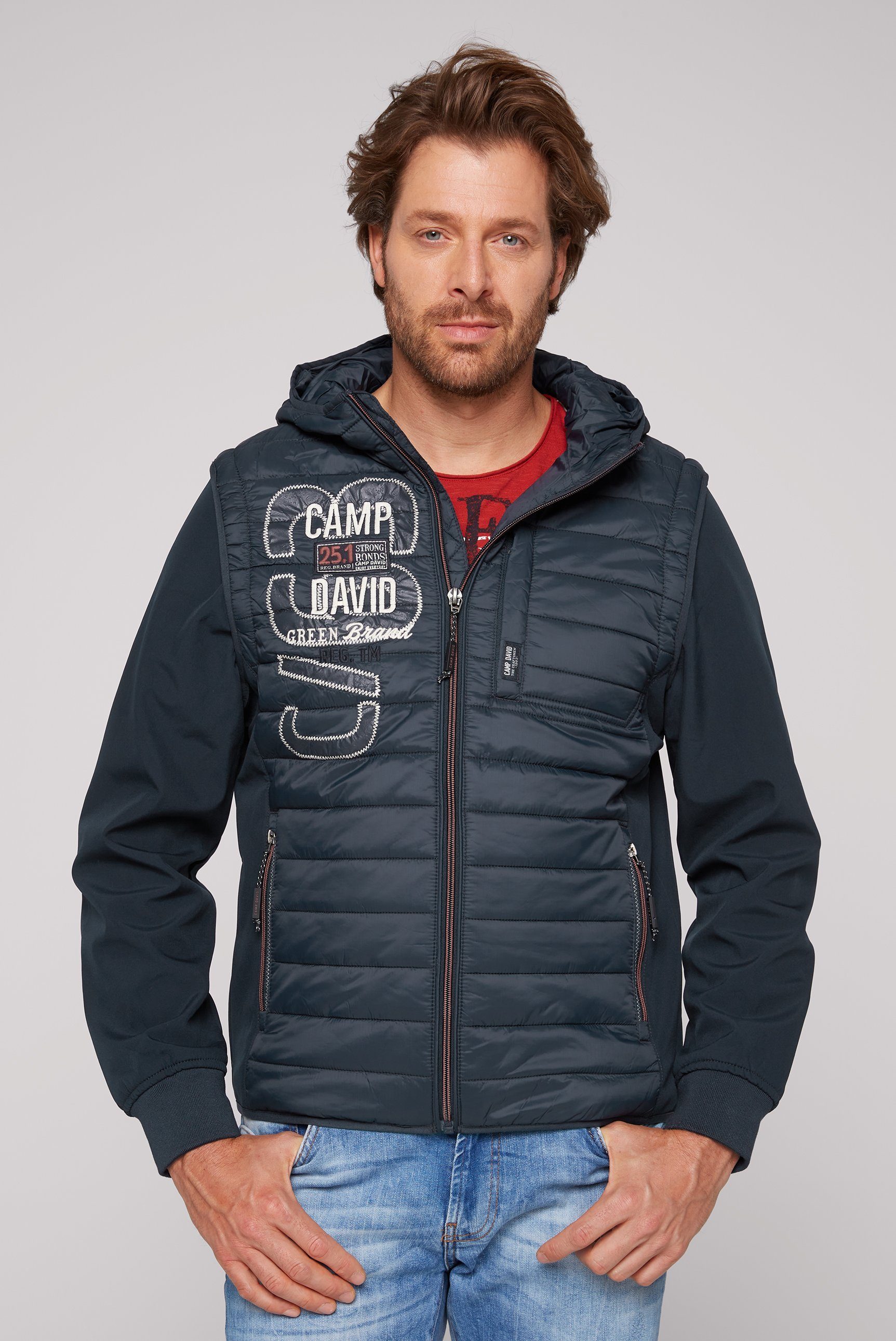 CAMP DAVID Softshell-jack met label-applicaties aan beide zijden