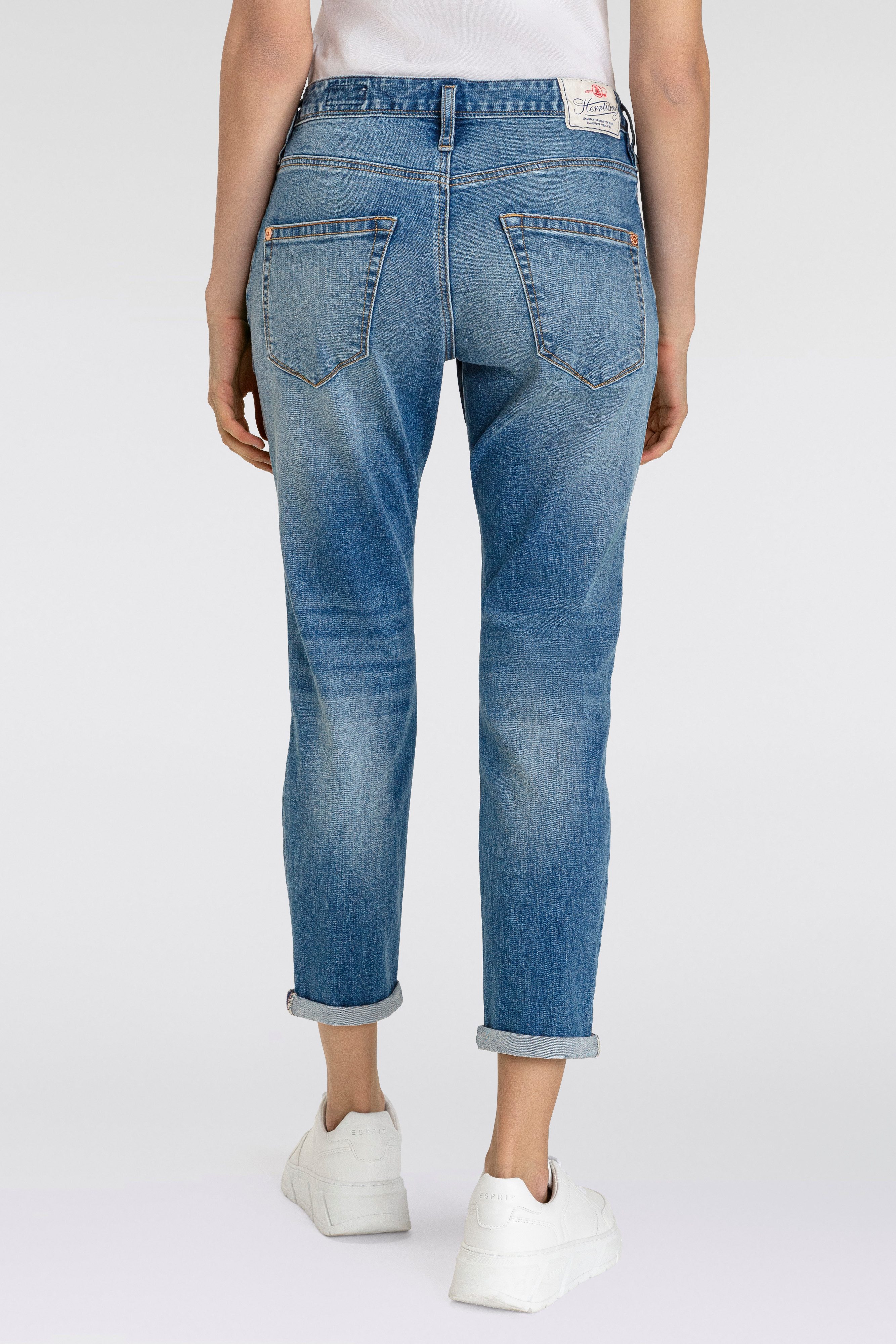 Herrlicher 7/8 jeans SHYRA CROPPED ORGANIC DENIM met half blinde knoopsluiting