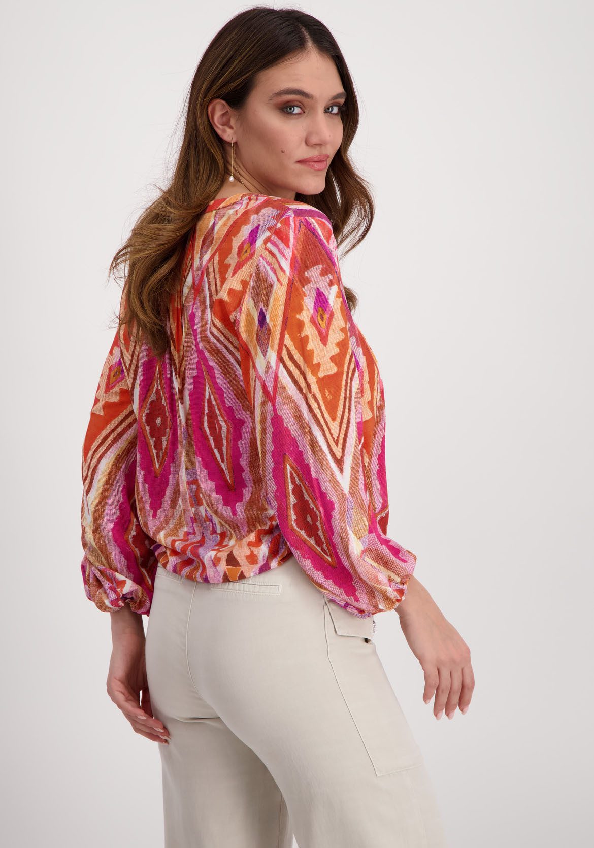 Monari Blouse zonder sluiting met trendy ikat-patroon