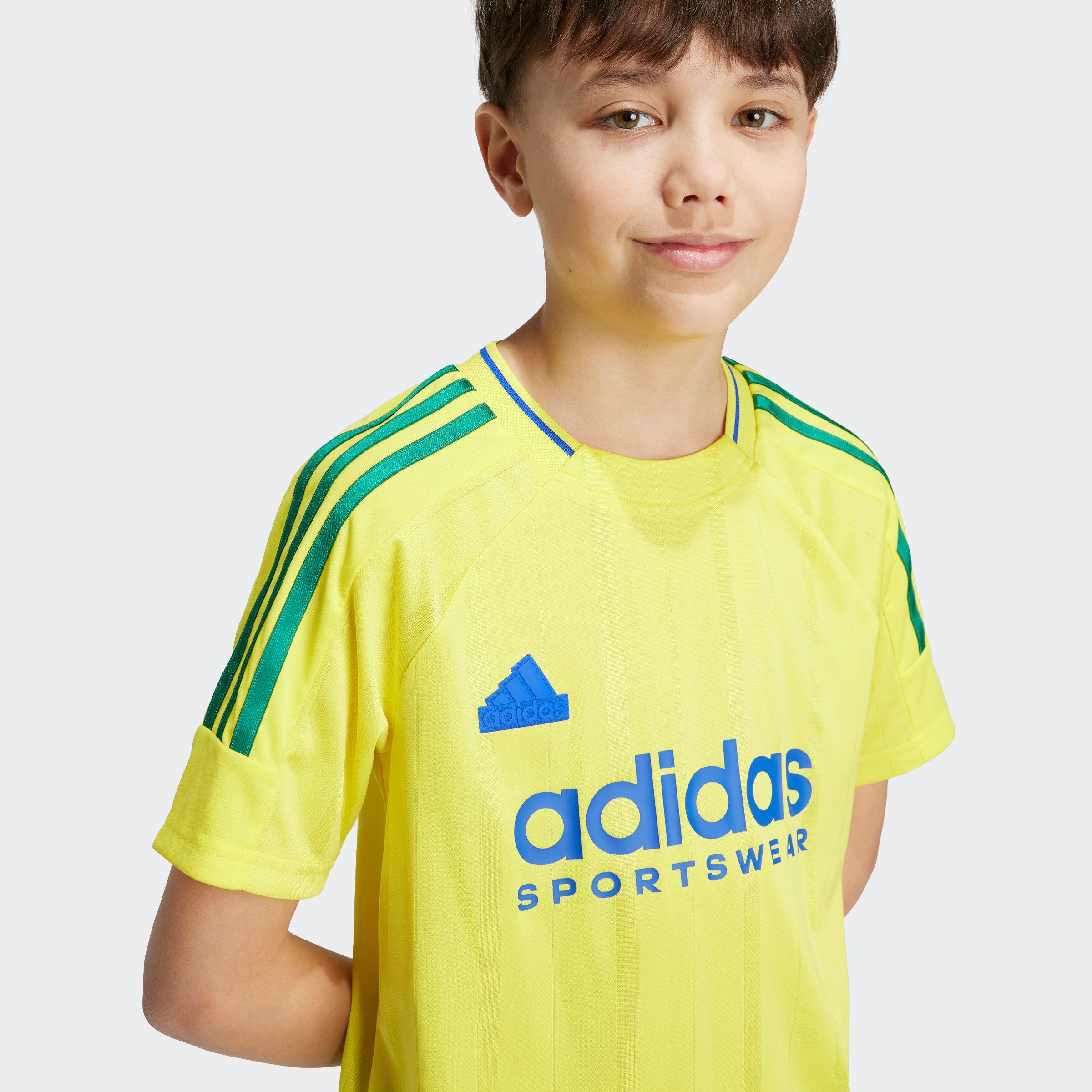 adidas Sportswear T-shirt J NP TEE