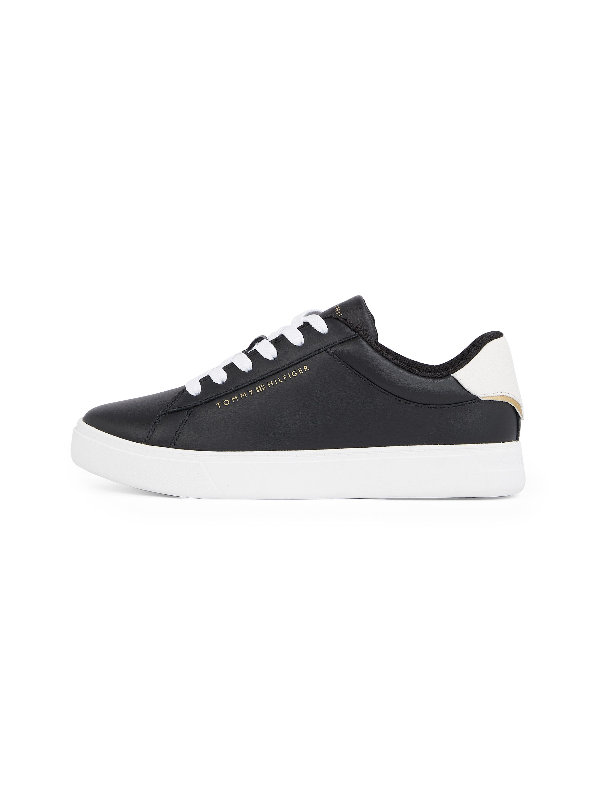 Tommy Hilfiger Plateausneakers ESSENTIAL COURT SNEAKER , vrijetijdsschoen, lage schoen, veterschoen met logo-opdruk