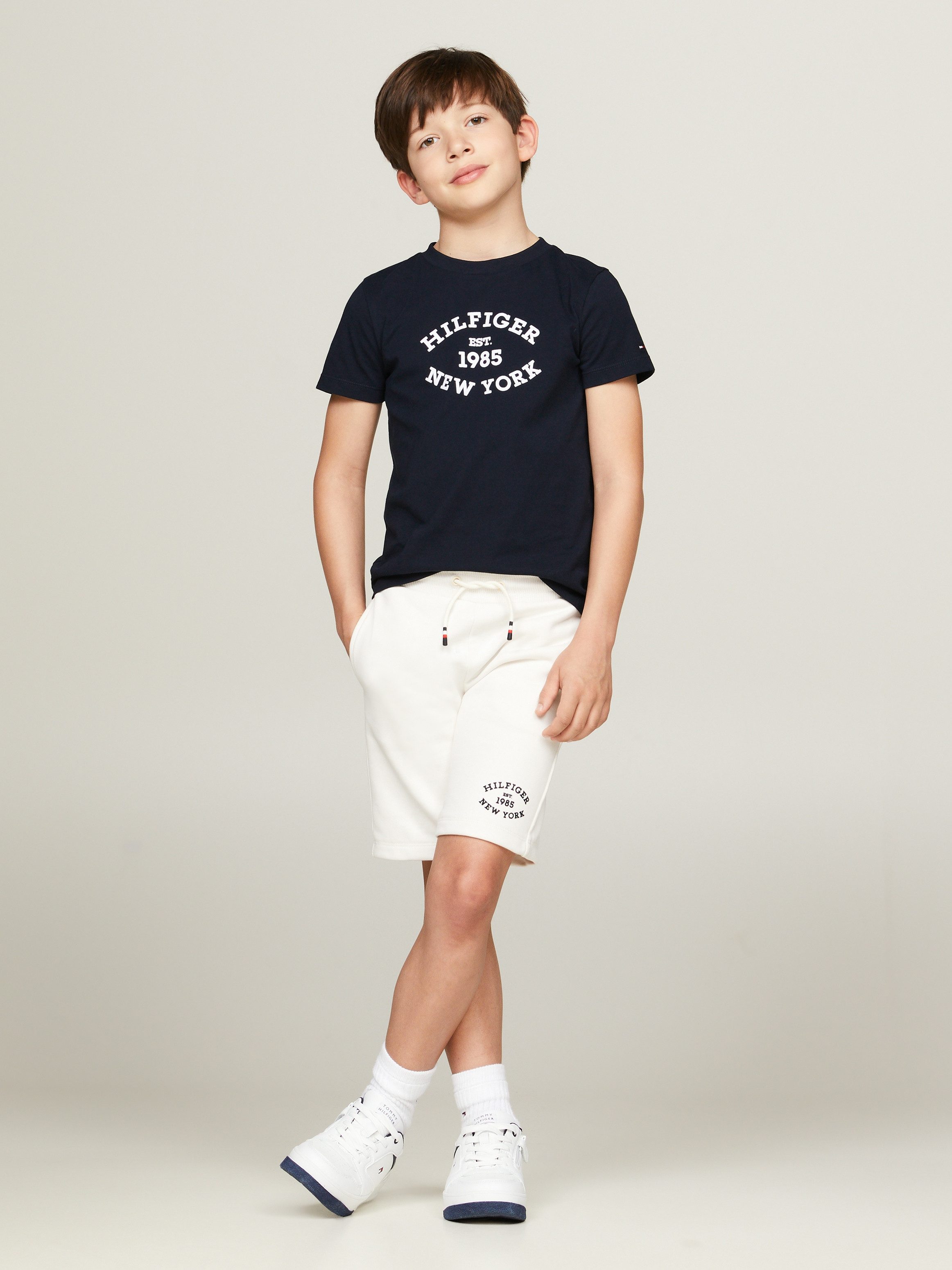 Tommy Hilfiger Shirt met korte mouwen MONOTYPE FLOCK REGULAR TEE SS Kinderen tot 16 jaar met logo-opdruk