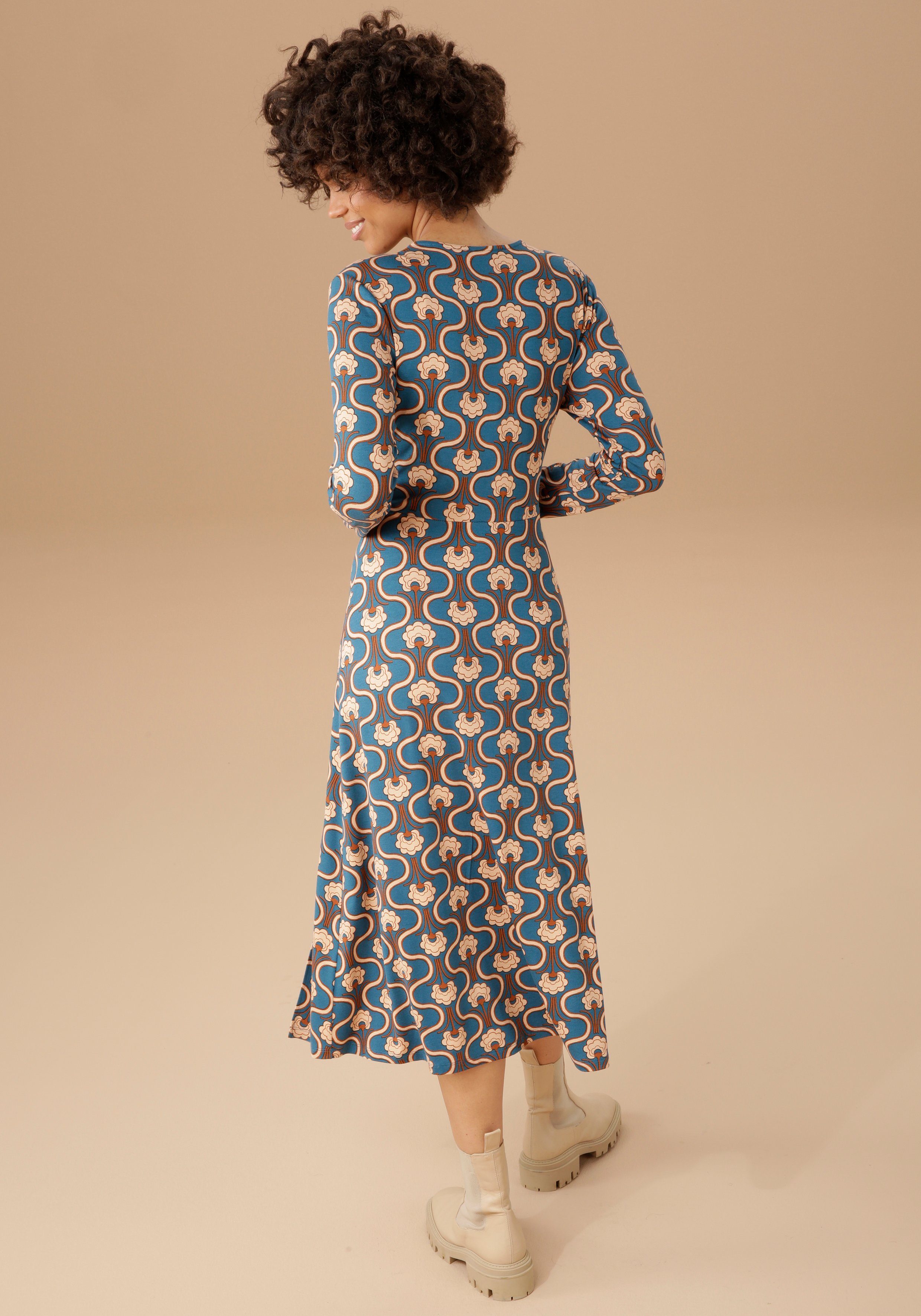 Aniston CASUAL Jerseyjurk bedrukt met een trendy retropatroon