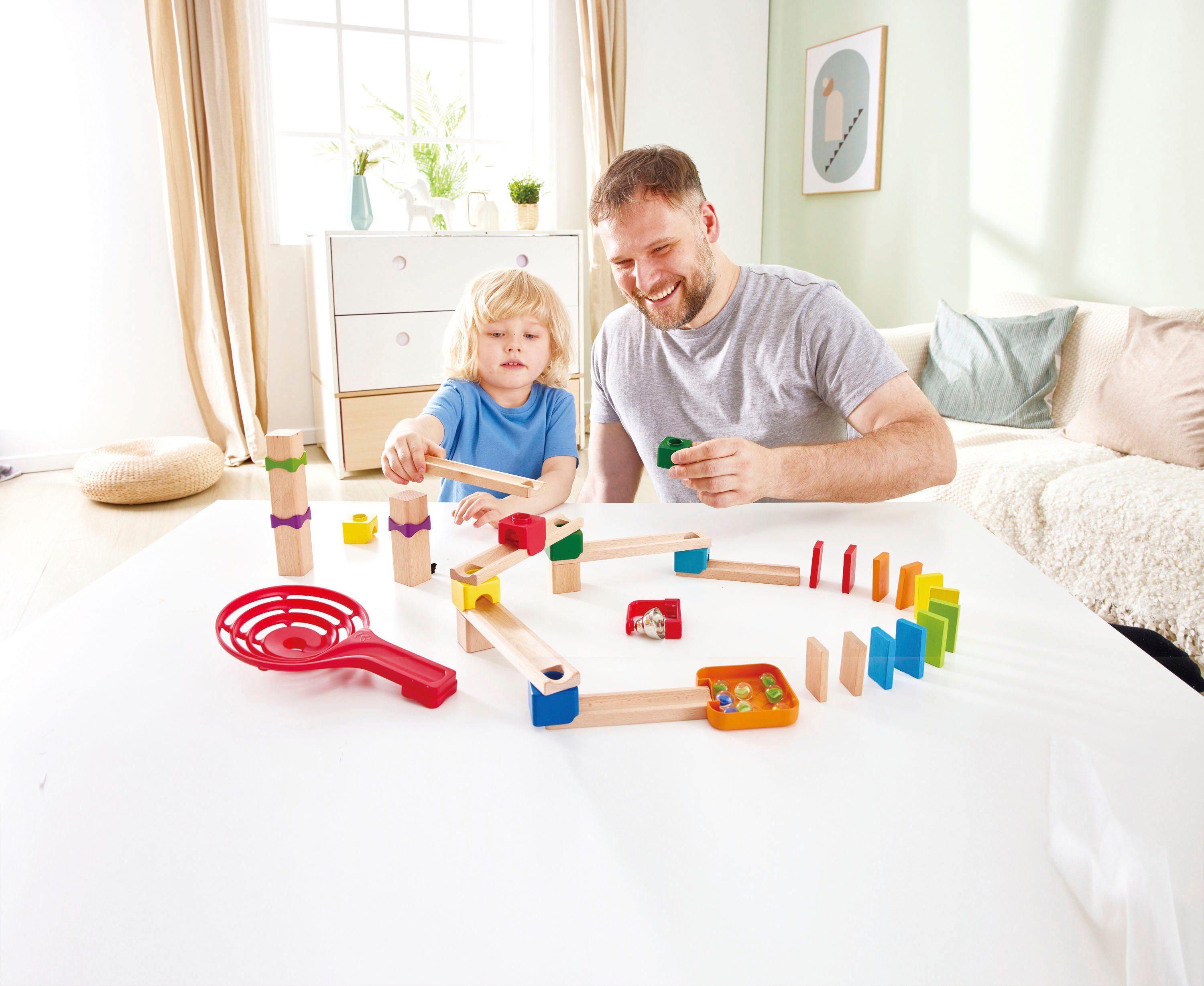 Hape Knikkerbaan met twee banen en dominostenen