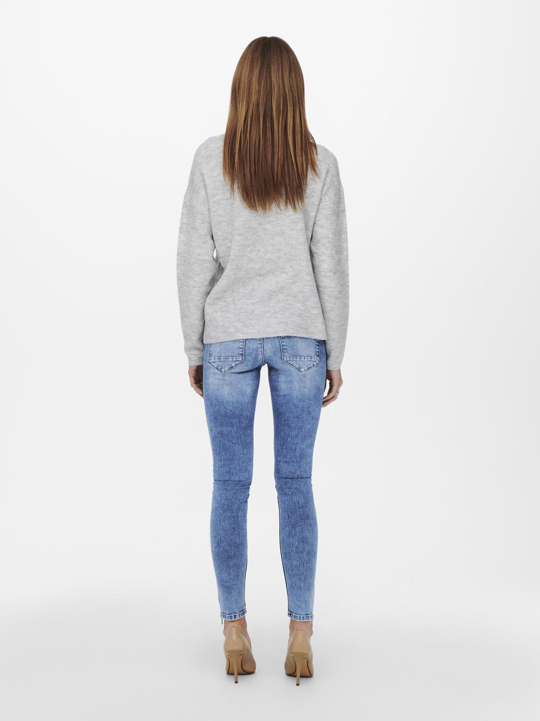 Only Gebreide trui ONLCAMILLA V-NECK L/S PULLOVER KNT NOOS