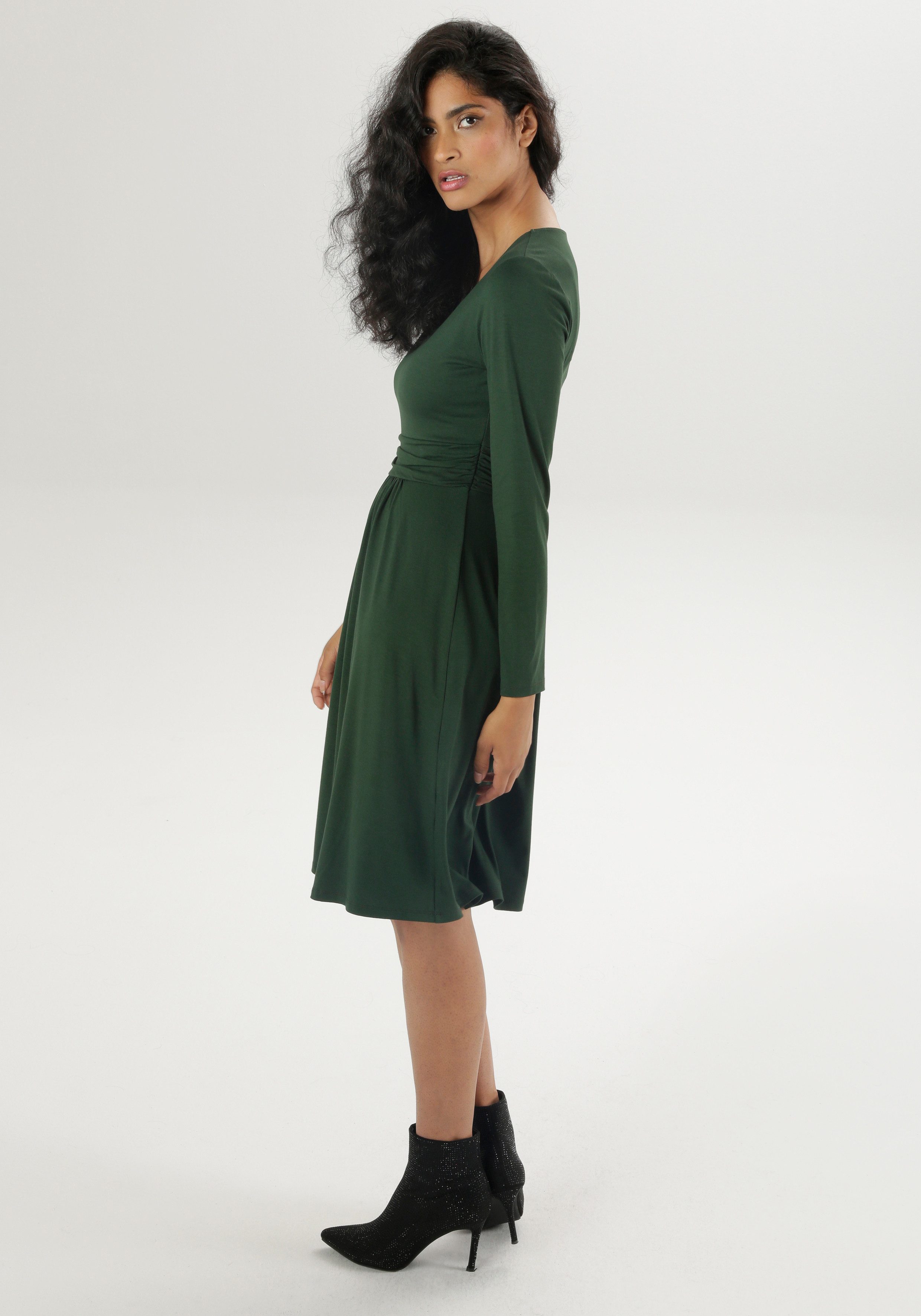 Aniston SELECTED Jerseyjurk met gerimpelde tailleband, effen