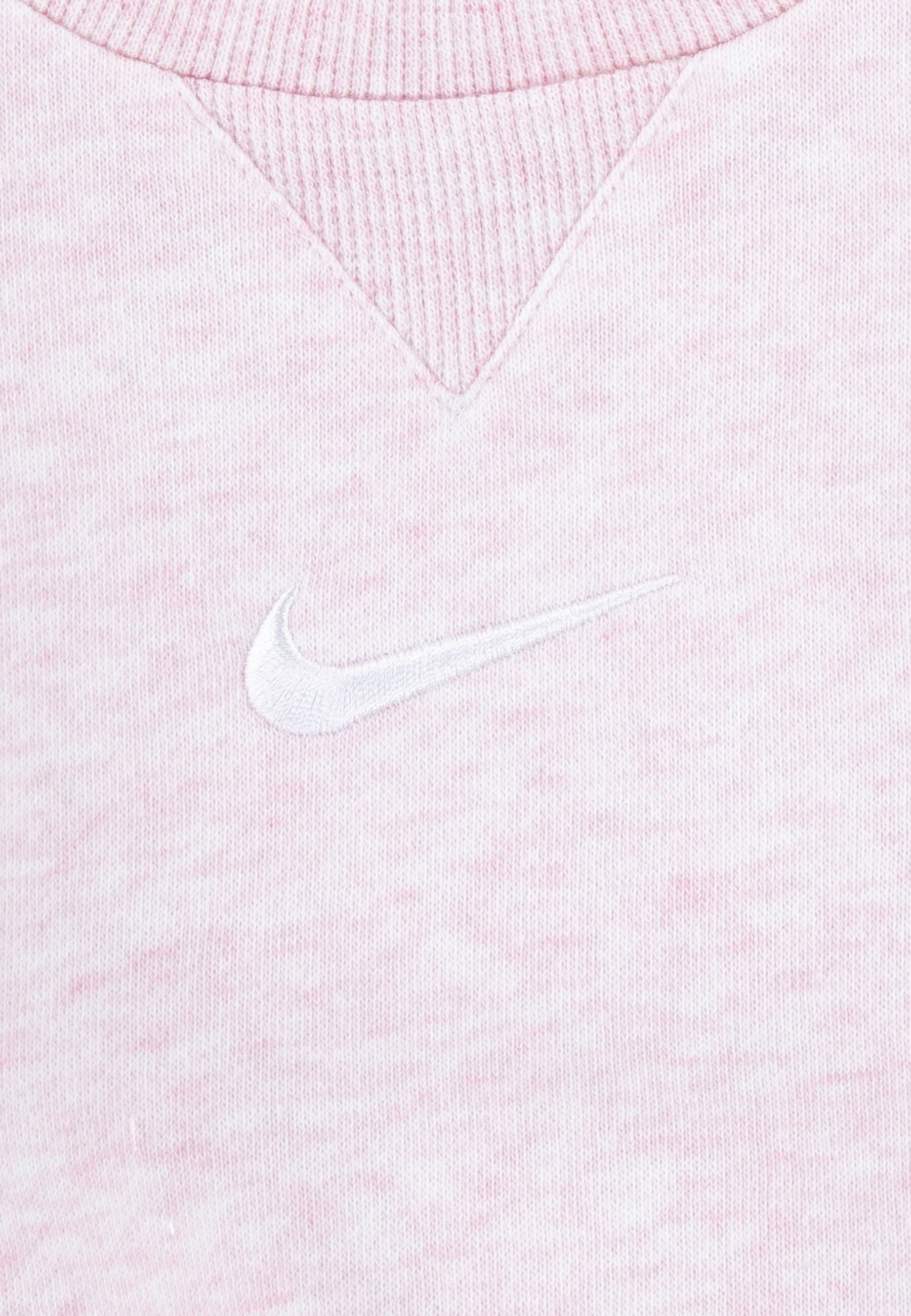 Nike Sportswear Joggingpak NKN ESSENTIAL FLEECE CREW SET (2-delig)