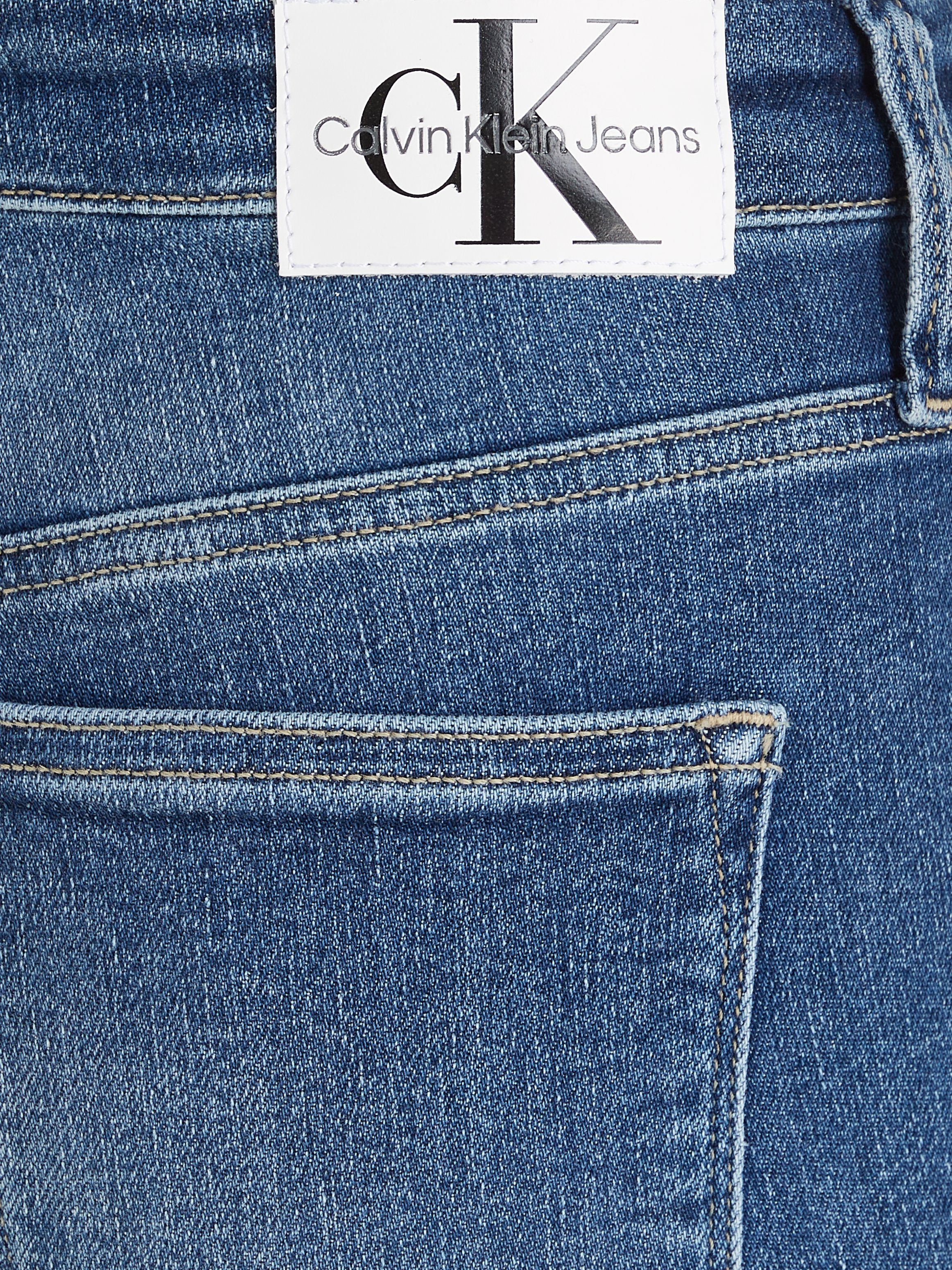 Calvin Klein Skinny fit jeans HIGH RISE SUPER SKINNY ANKLE met calvin klein jeans leren badge op de achterkant van de tailleband