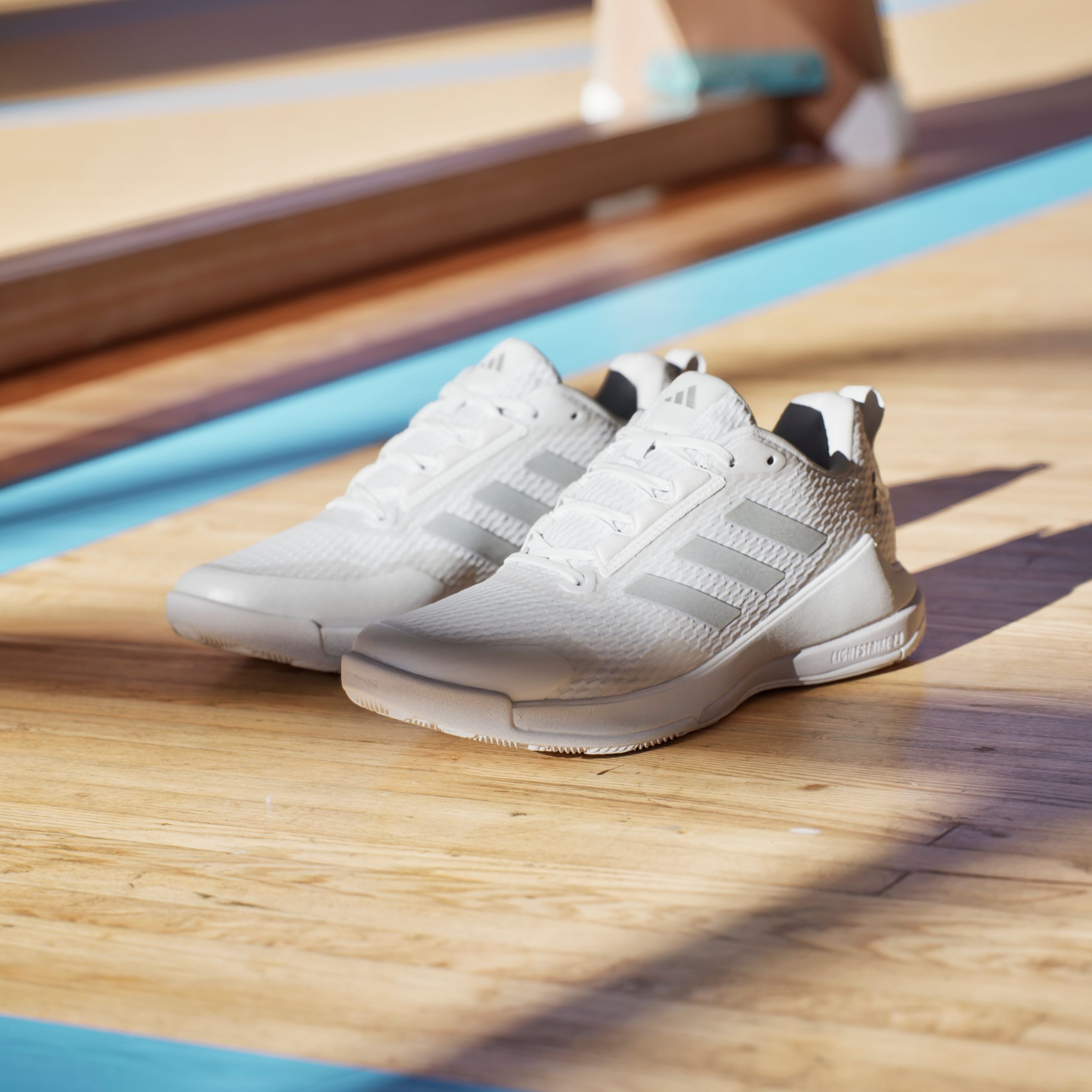 adidas Performance Indoorschoenen NOVAFLIGHT 2 INDOOR bijzonder geschikt voor volleybal en basketbal