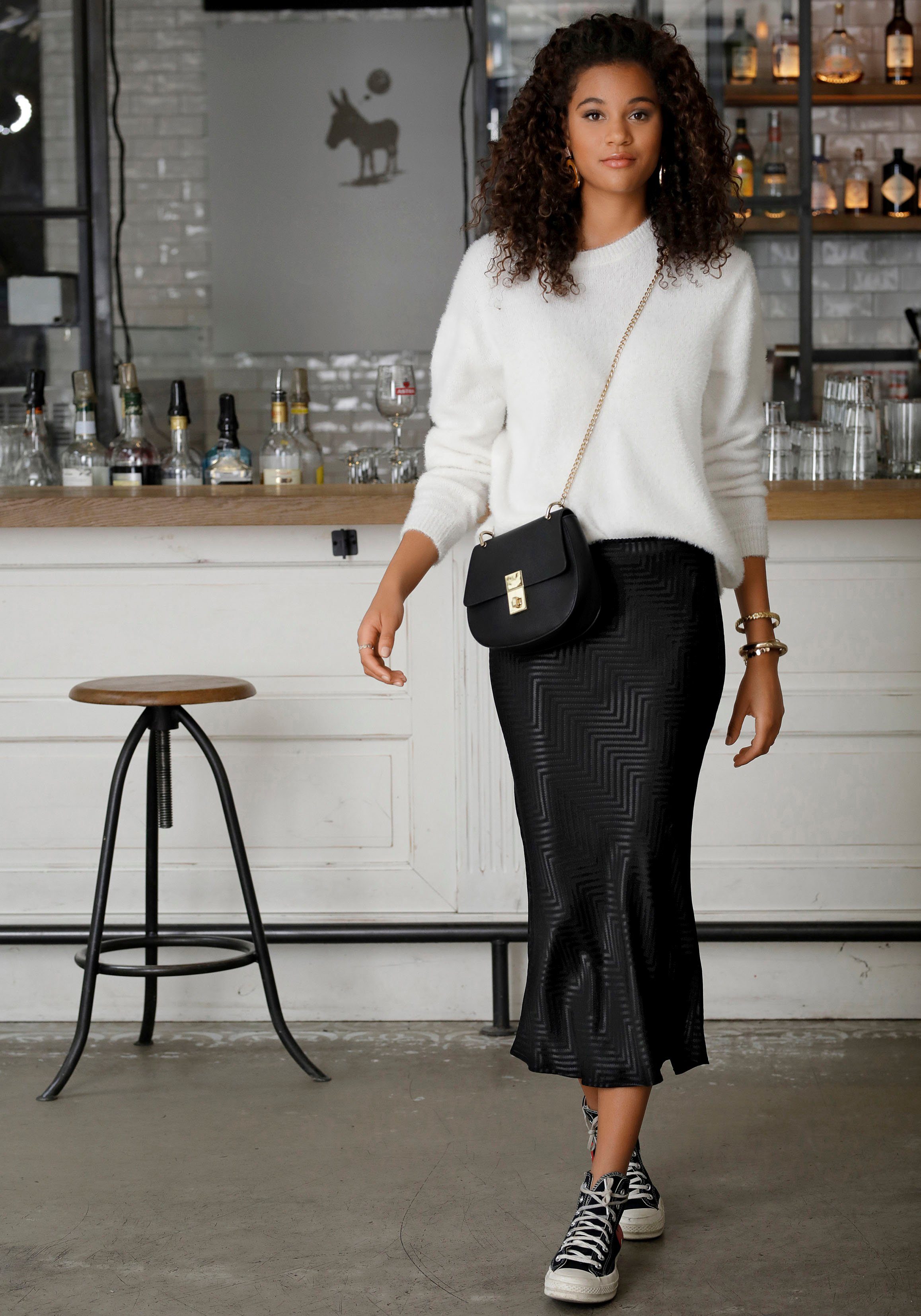 Lascana Trui met ronde hals met pluche-effect losse damestrui basic