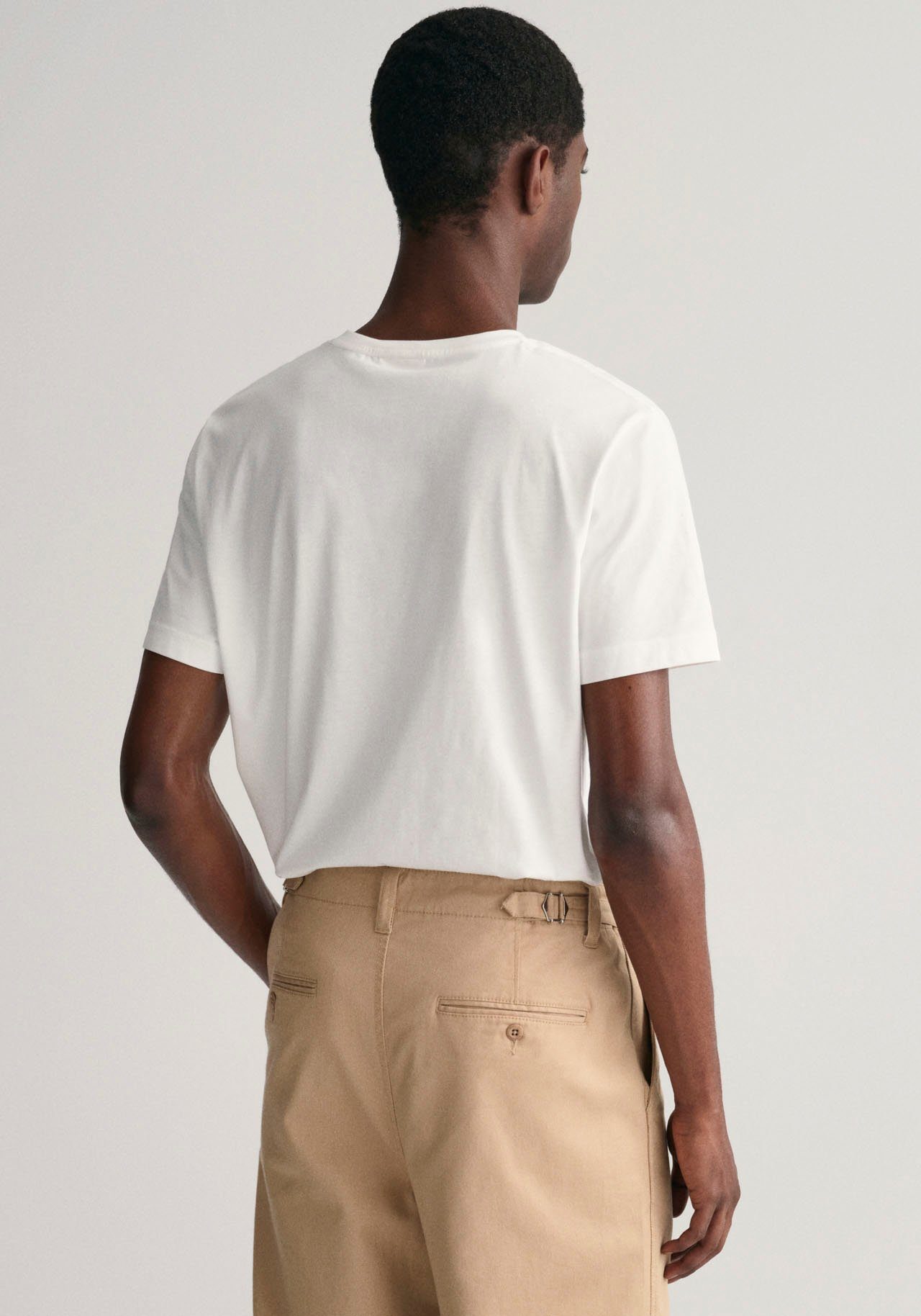 Gant T-shirt REG SHIELD SS T-SHIRT met logoborduursel op borsthoogte