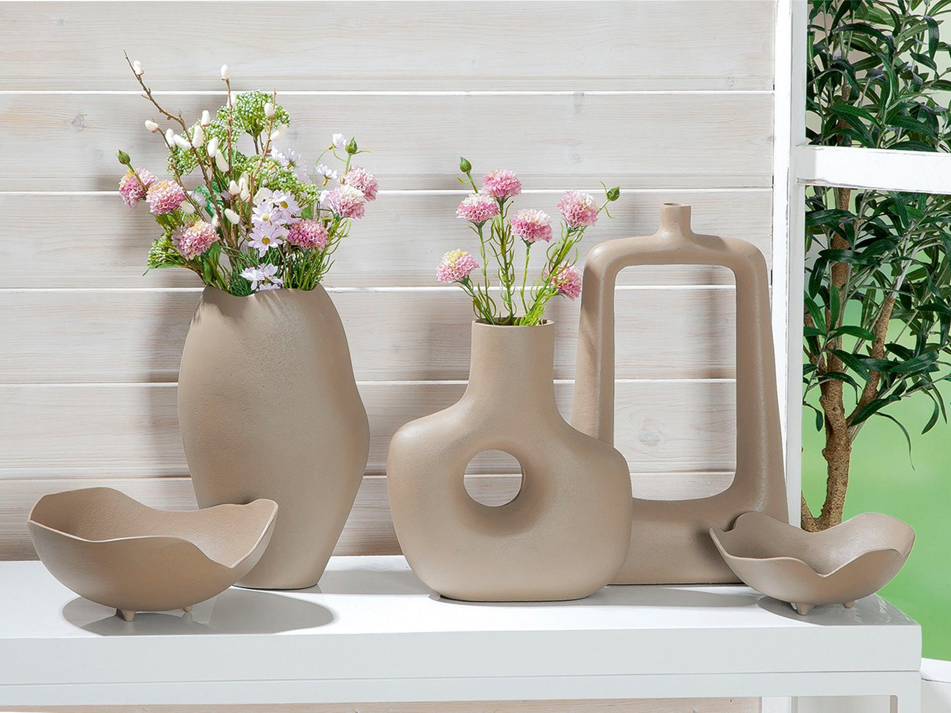 Casablanca by Gilde Tafelvaas Helena, decoratieve vaas van aluminium, in bolle vorm, hoogte ca. 30 cm (1 stuk)