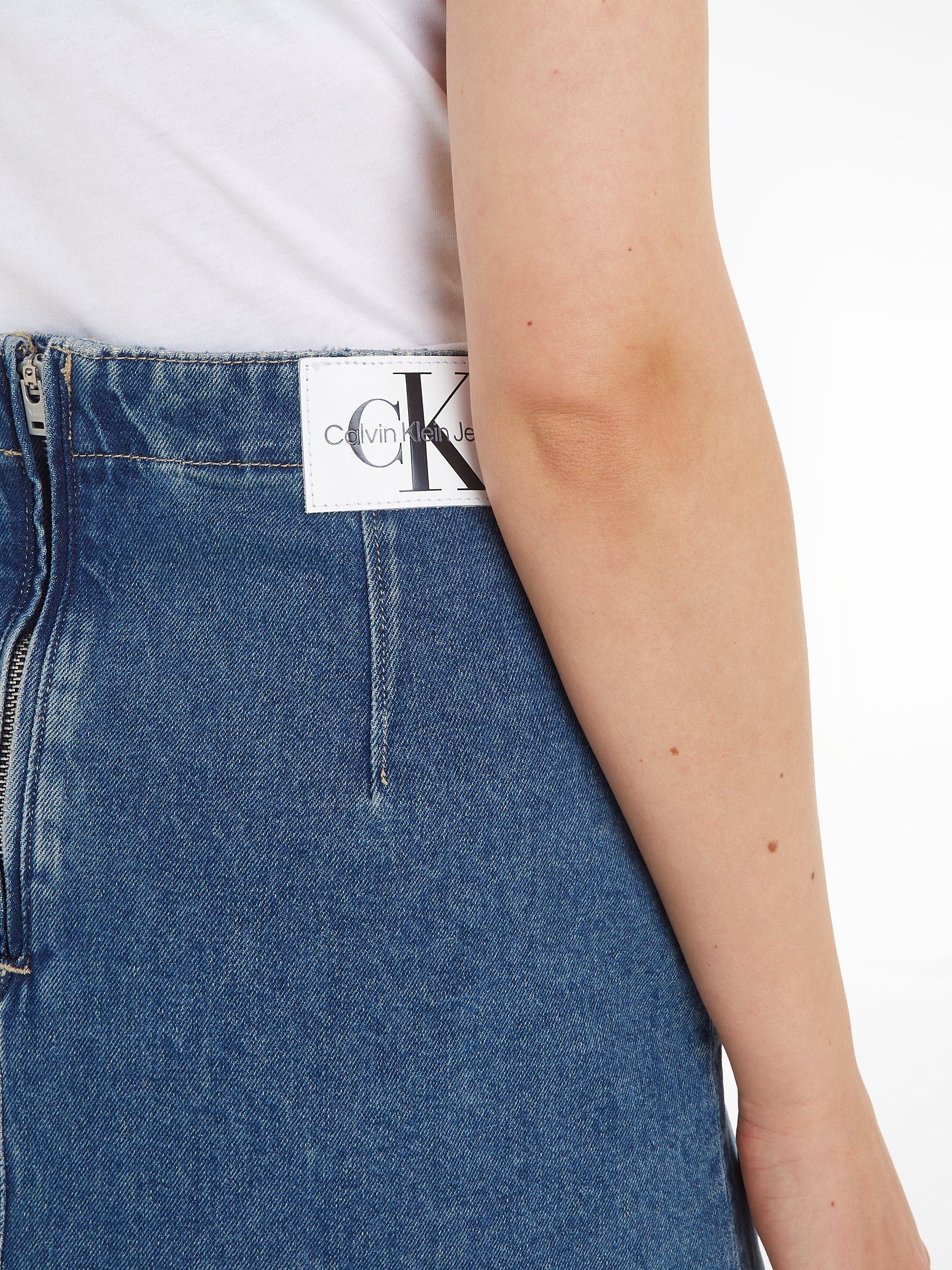 Calvin Klein Jeans rok DARTED DENIM SKIRT