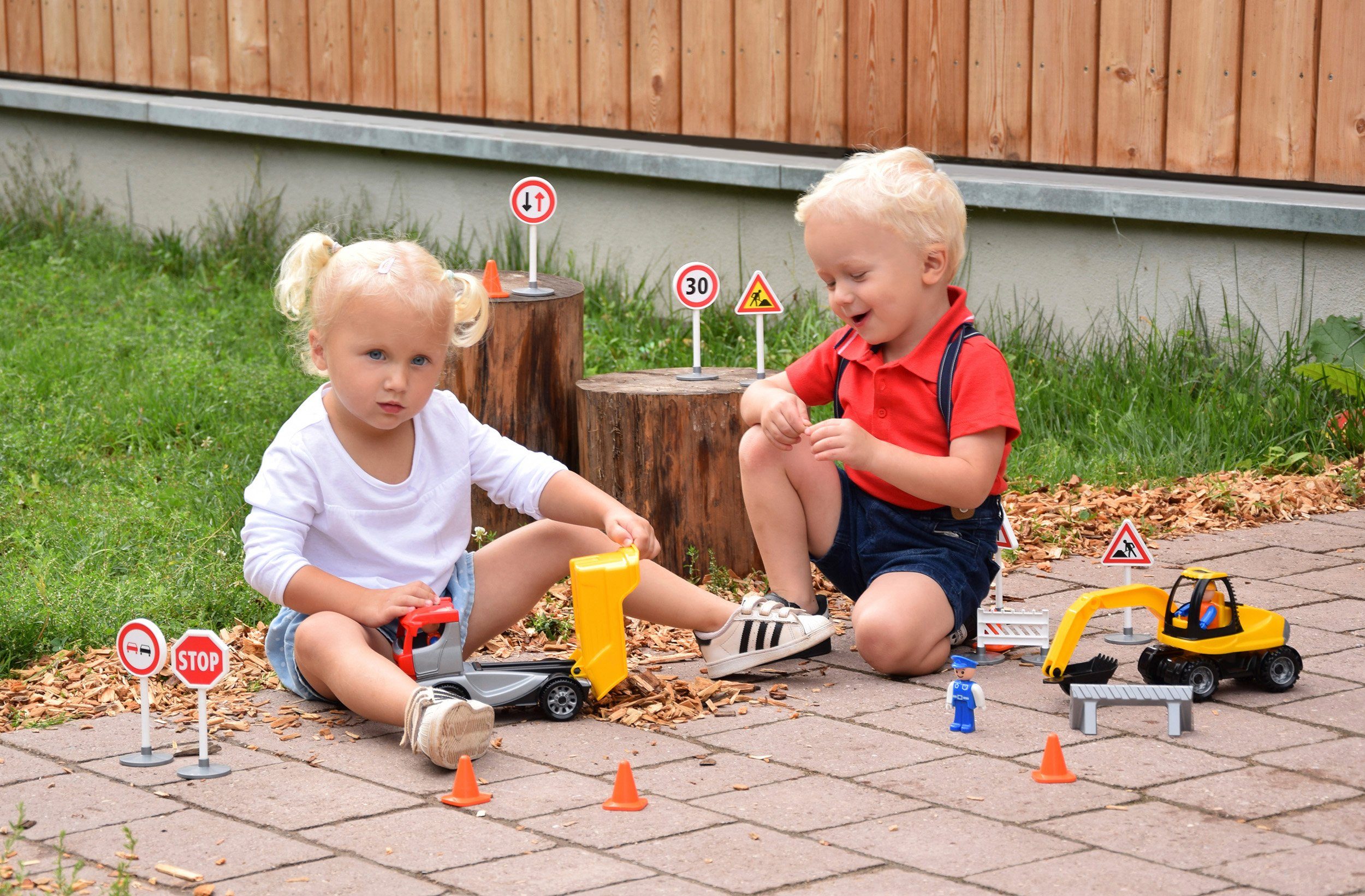Lena® Speelgoed-kiepwagen Truckies Set Bouwplaats inclusief speelgoed-graafmachine en speelfiguur, made in europe
