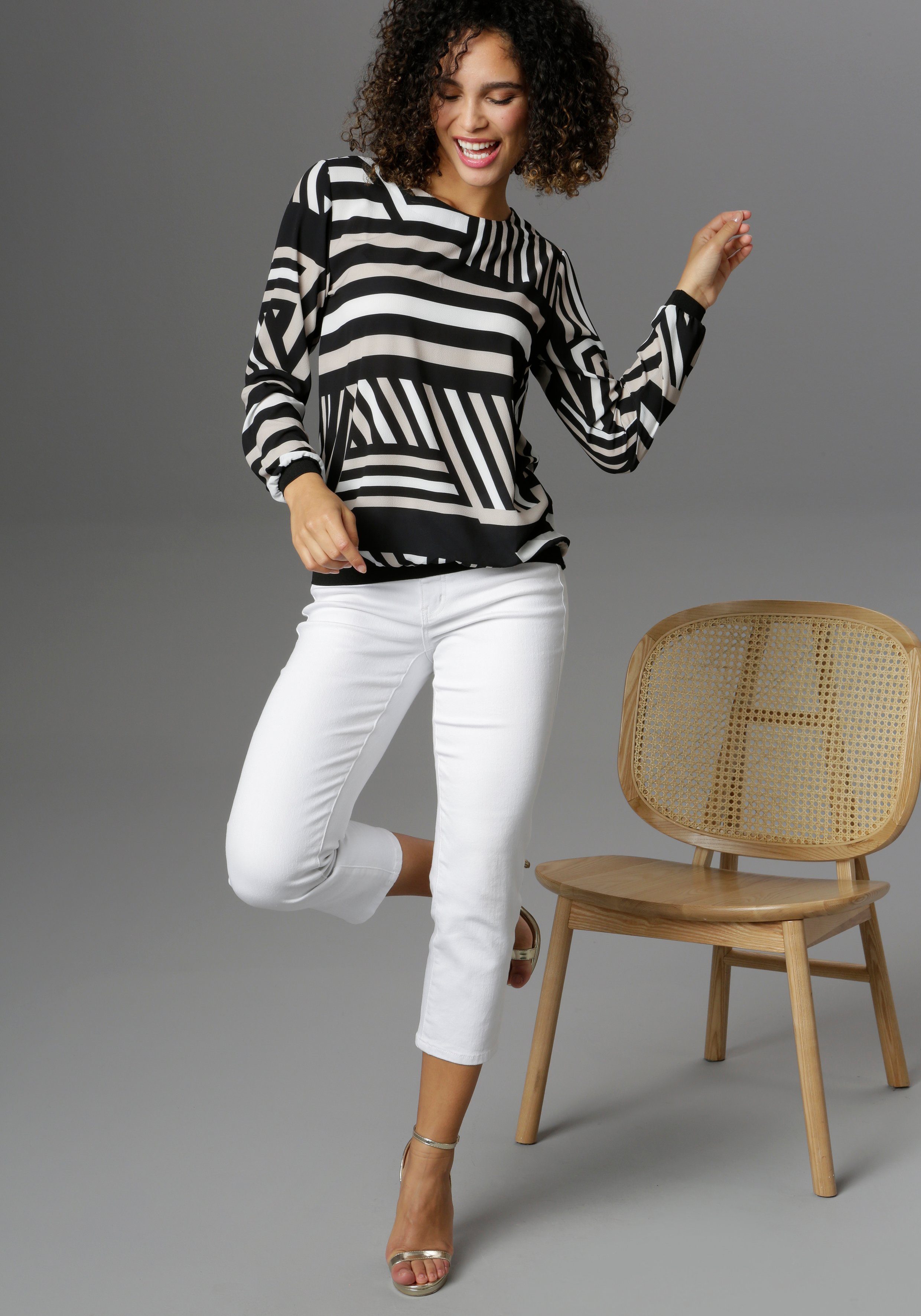 Aniston SELECTED Shirtblouse met grafisch patroon