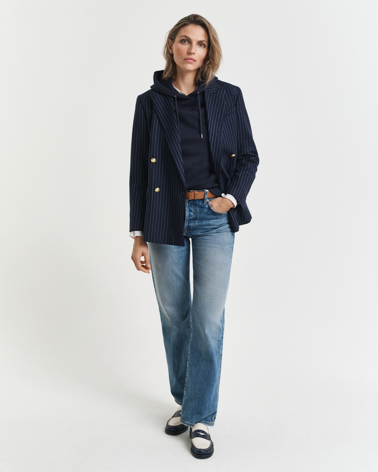 Gant Hoodie REG TONAL SHIELD HOODIE Ton sur ton borduurwerk, ribboorden