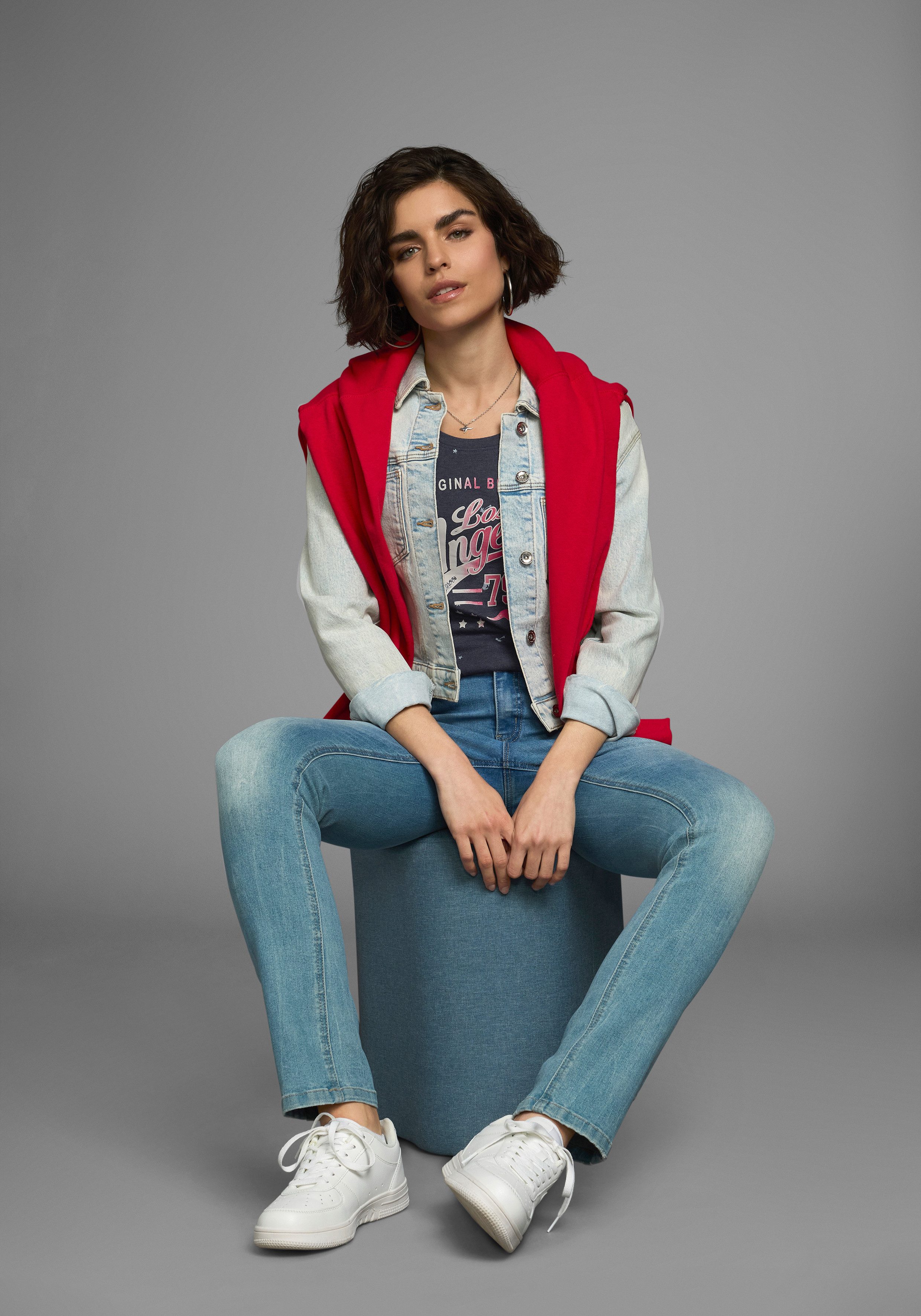KangaROOS T-shirt Korte mouwen, figuurvolgende pasvorm, van 100% katoen