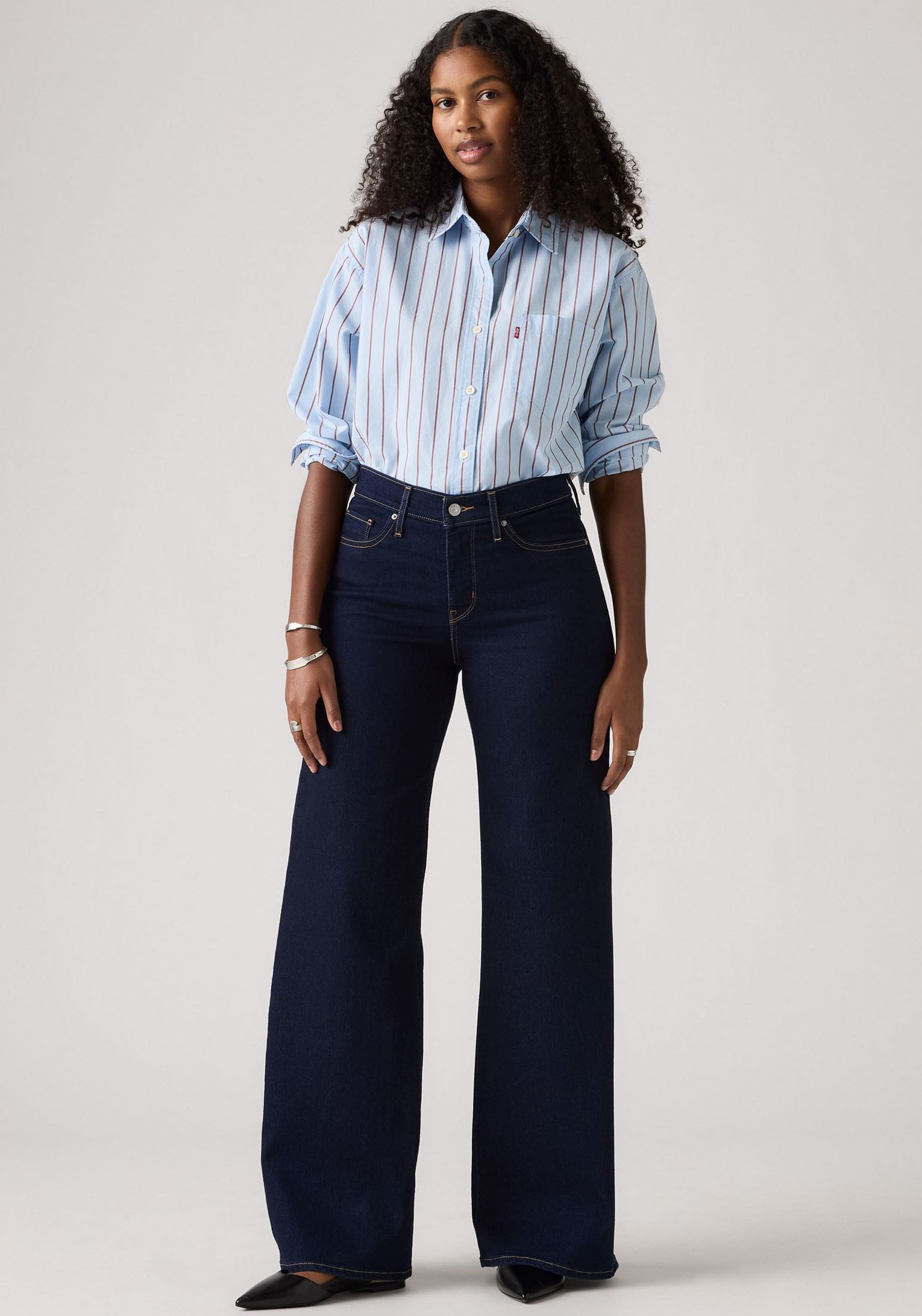 Levi's® Wijde Jeans 318 SHAPING in five-pocketsstijl