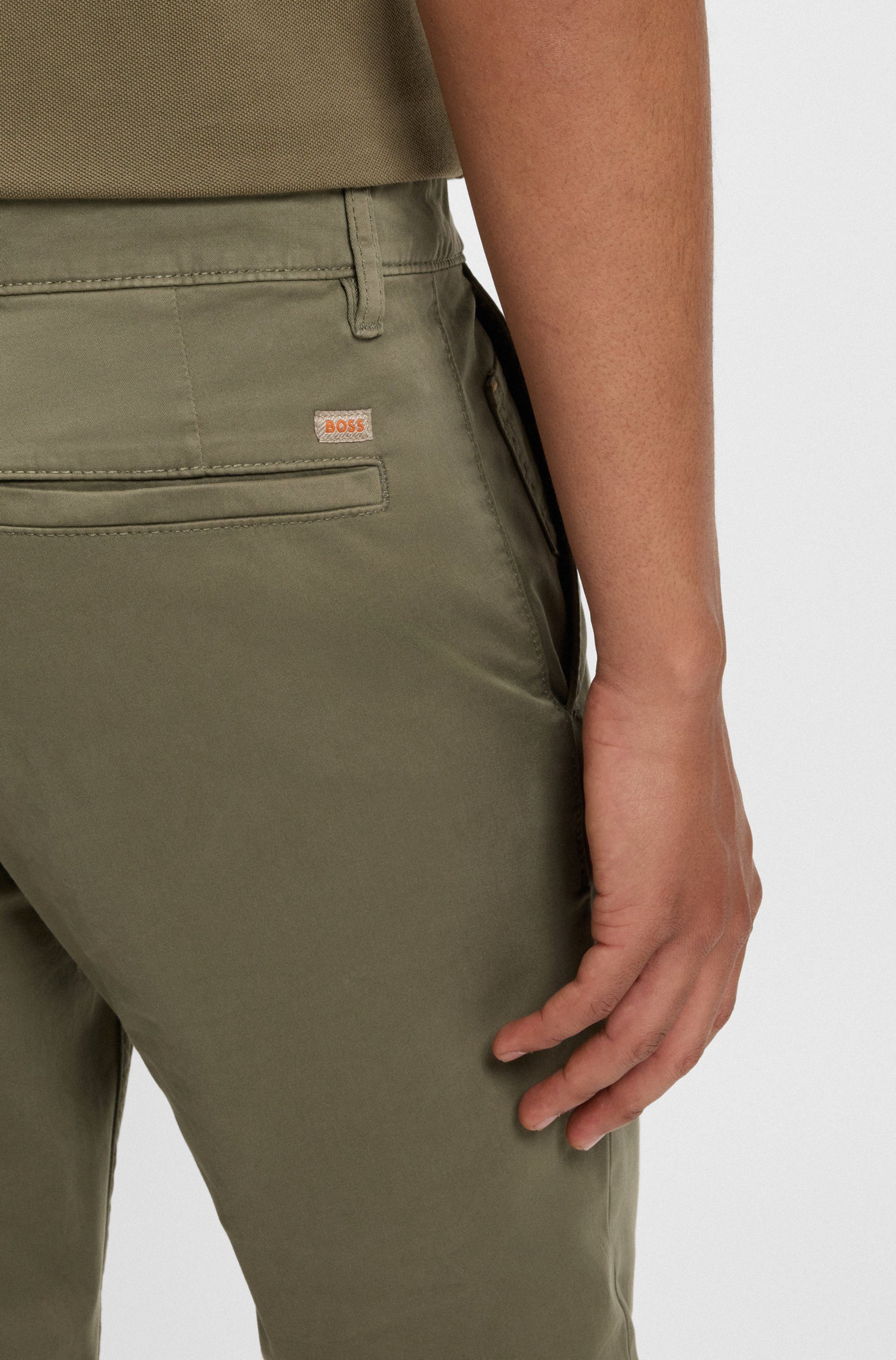 Boss Orange Chino TAPERED met boss-logo aan de achterkant