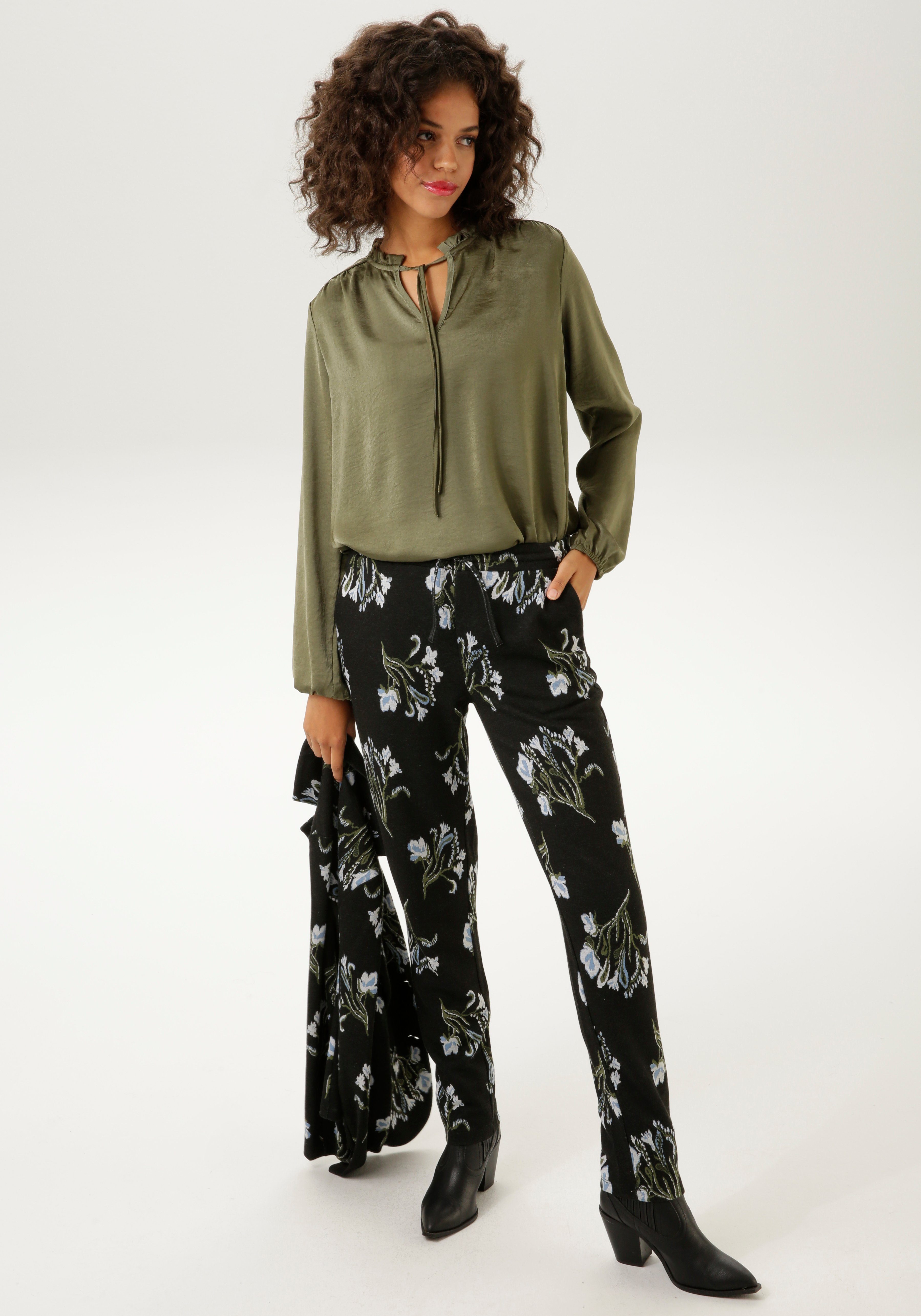 Aniston CASUAL Comfortbroek met kleurharmonisch bloemen-dessin