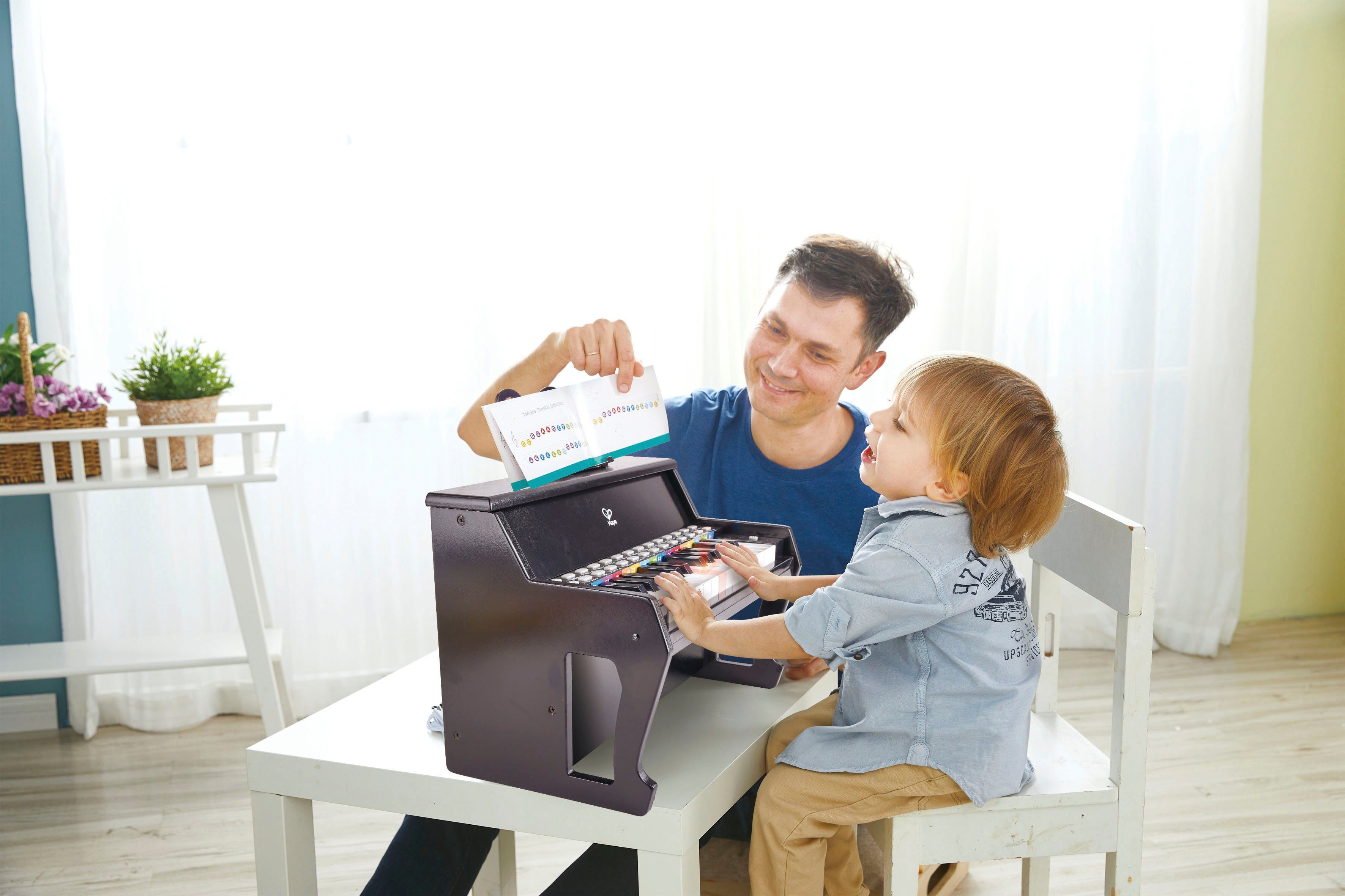 Hape Speelgoed-muziekinstrument Verlichte toetsen-piano FSC®- beschermt bos - wereldwijd