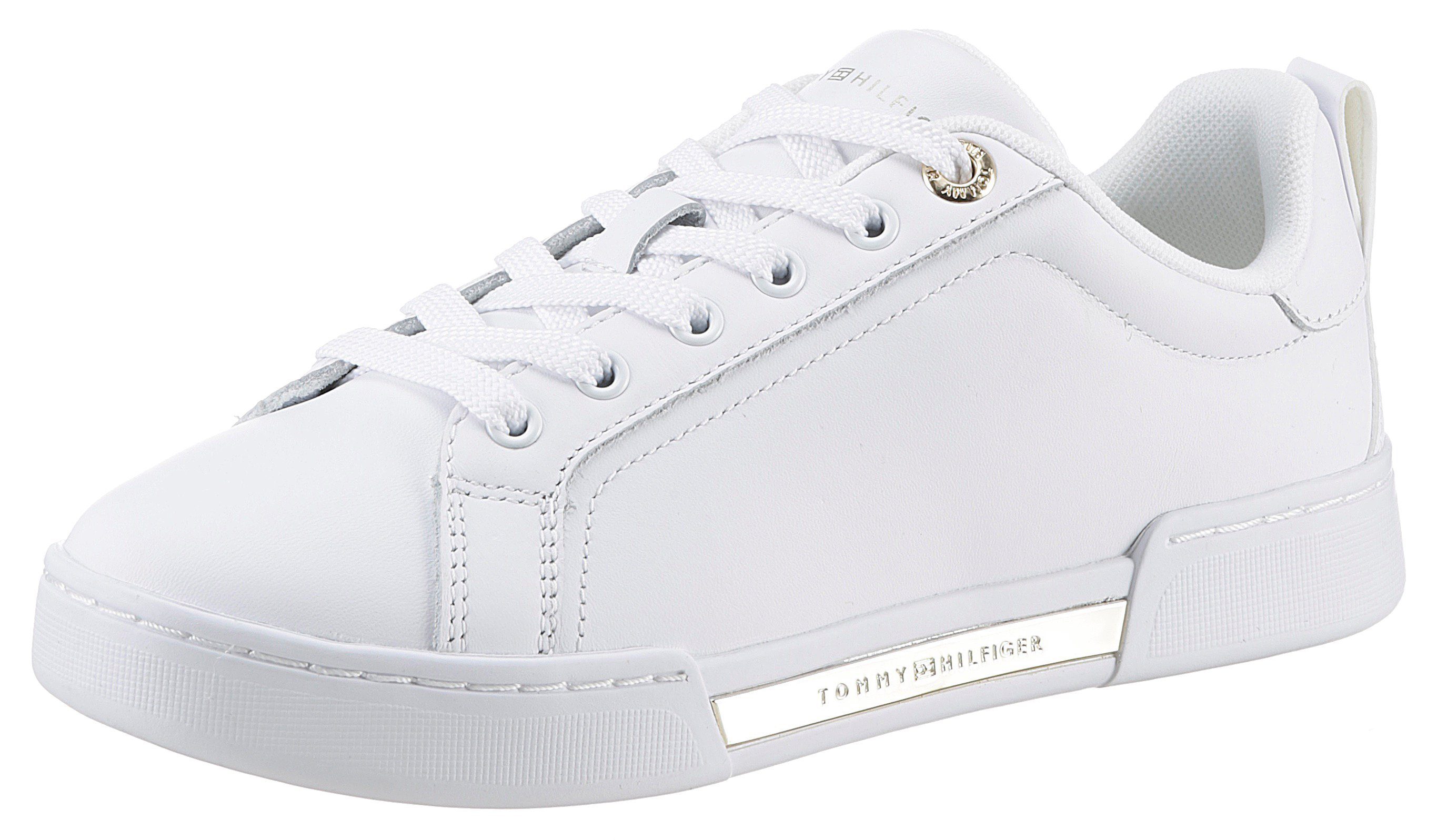 Tommy Hilfiger Plateausneakers CHIQUE COURT SNEAKER met detail in het plateau, vrijetijdsschoen, lage schoen, veterschoen