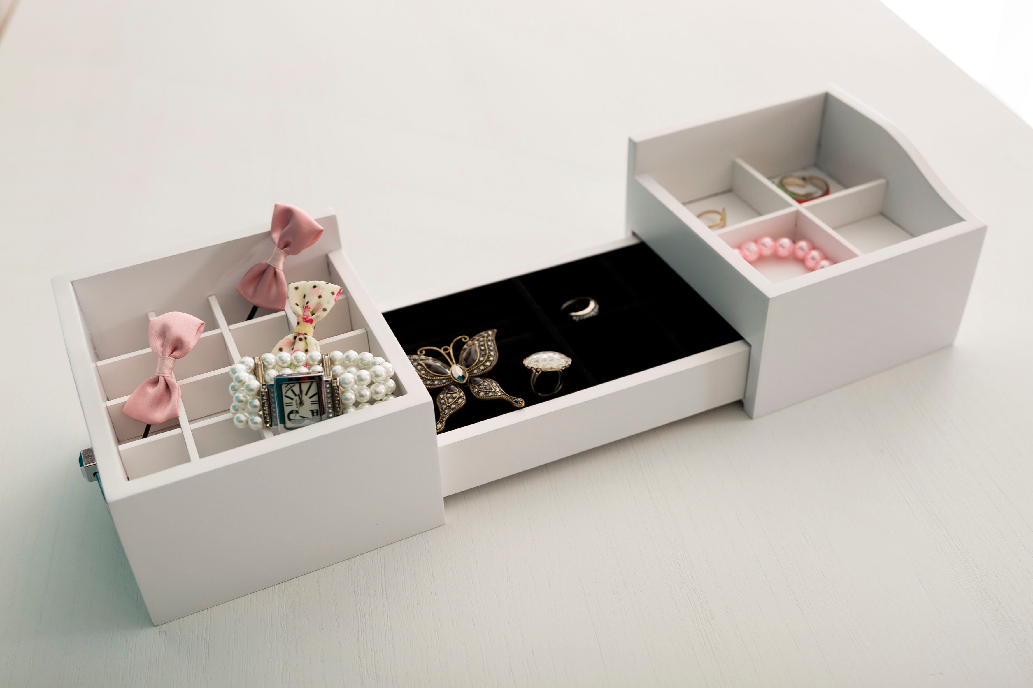 Myflair Möbel & Accessoires Make-updoos Marlisa, wit uittrekbaar, ook ideaal als bijoubox