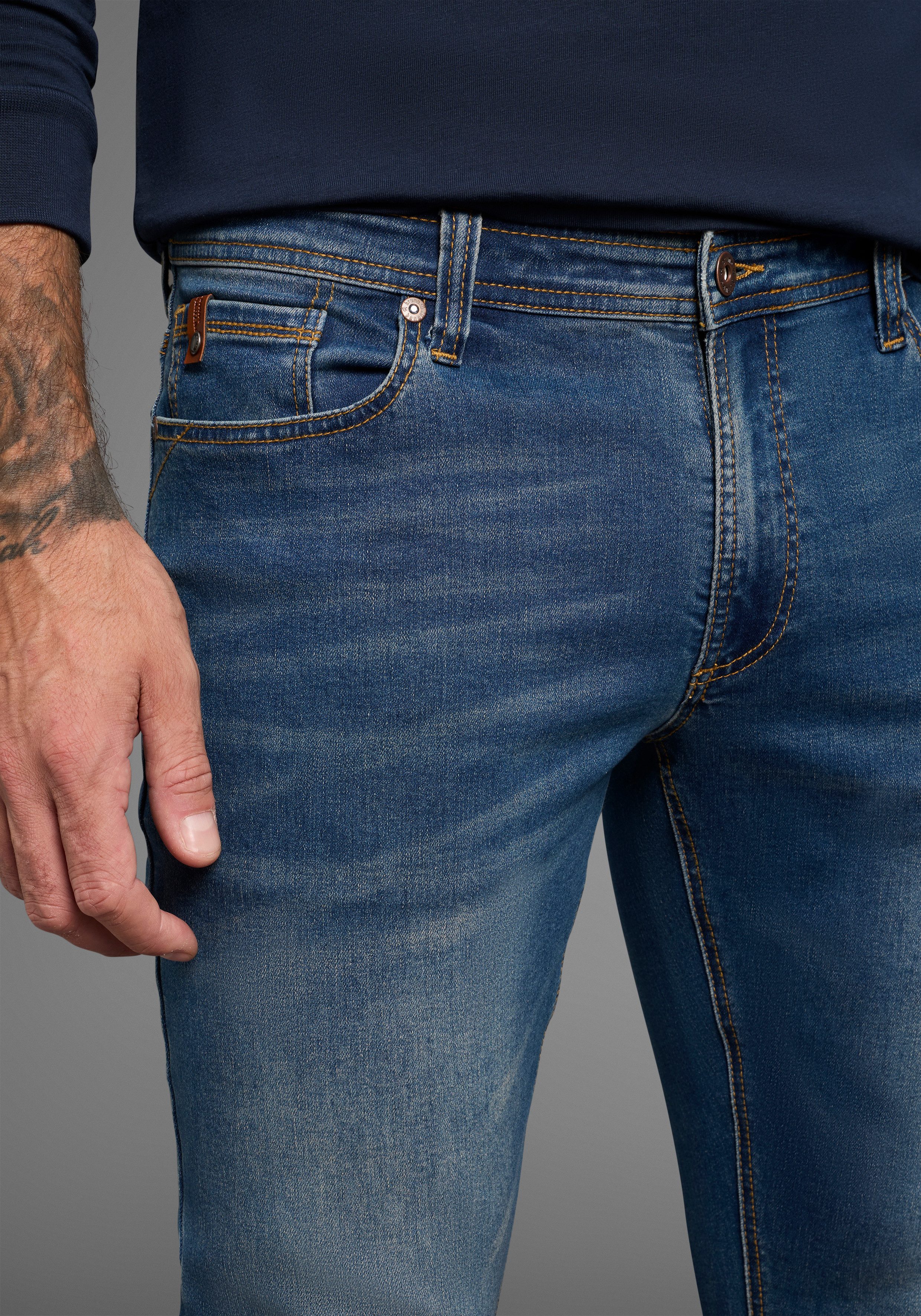 Bruno Banani Slim fit jeans Grady smalle pasvorm, lage taillehoogte, met steekzakken