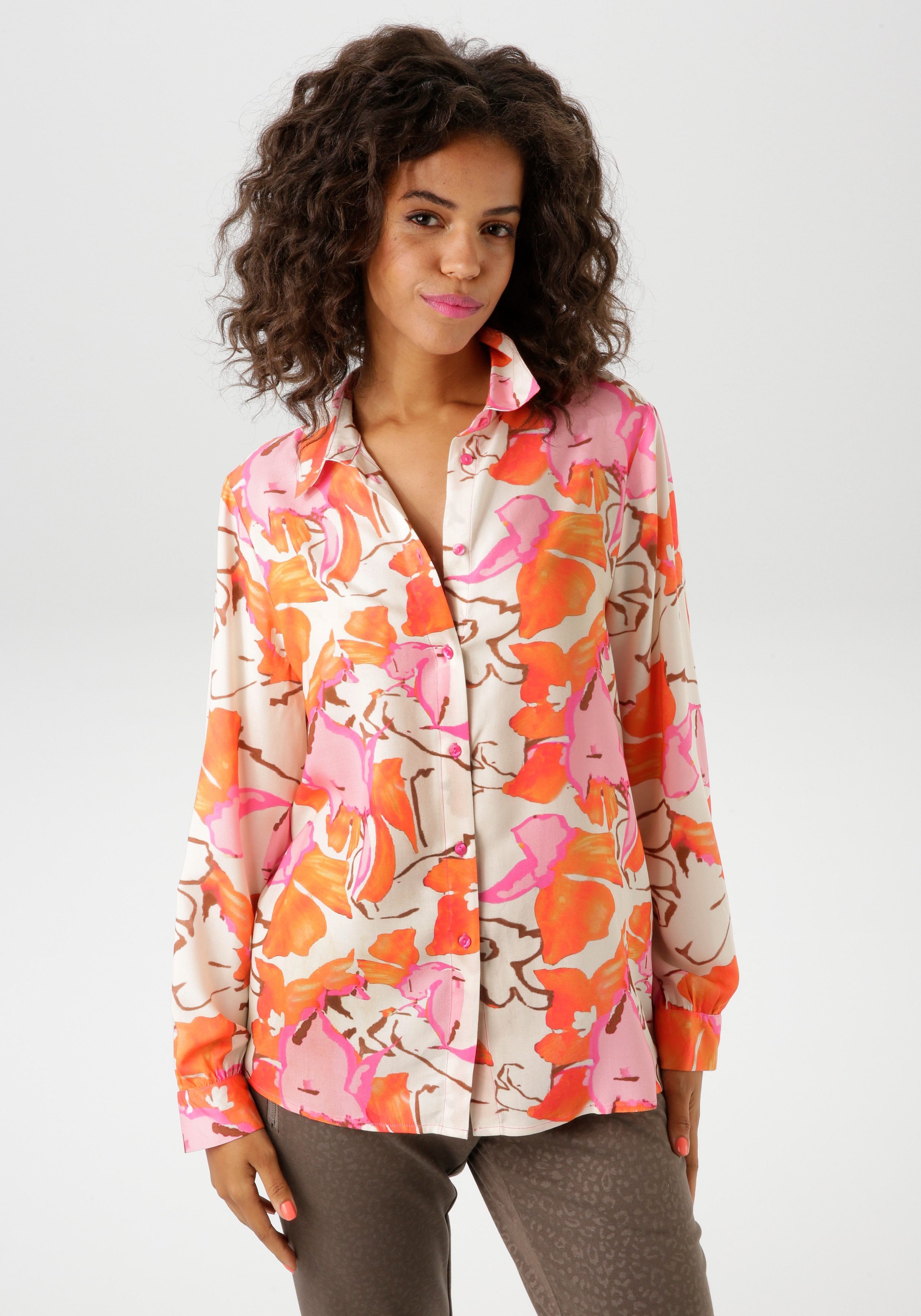 Aniston CASUAL Overhemdblouse met grootschalige, grafische bloemenprint - nieuwe collectie