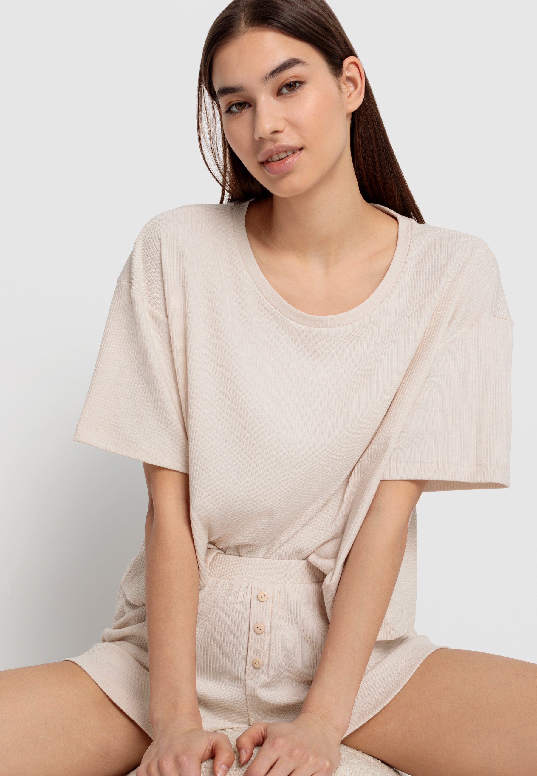 LSCN by LASCANA Shortama met kleine sierknoopsluiting (2-delig)