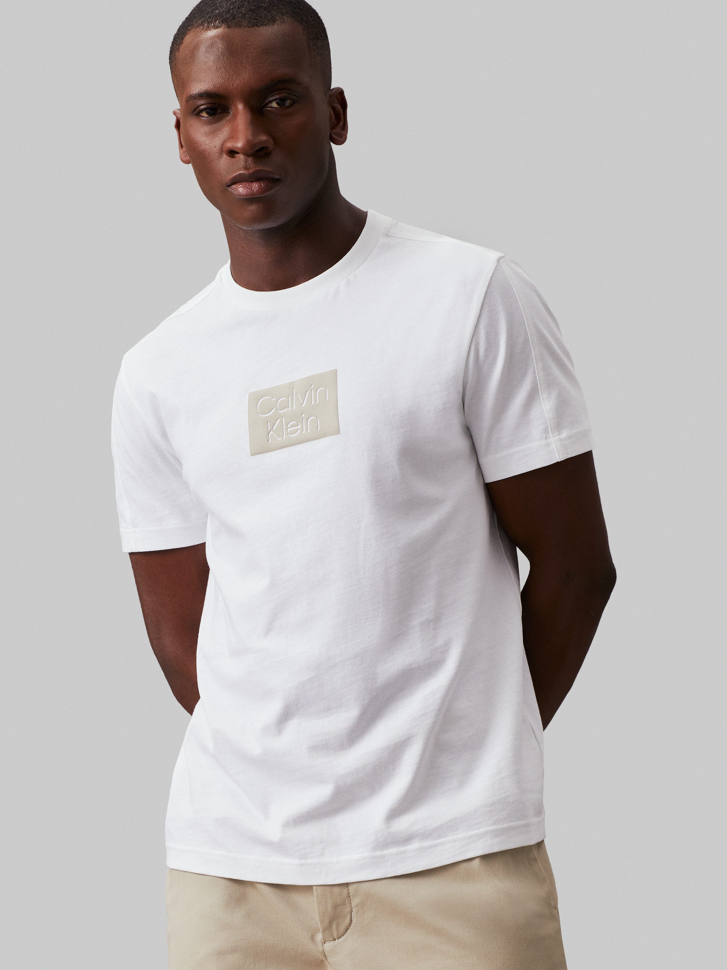 Calvin Klein T-shirt CUT OUT SHADOW LOGO T-SHIRT