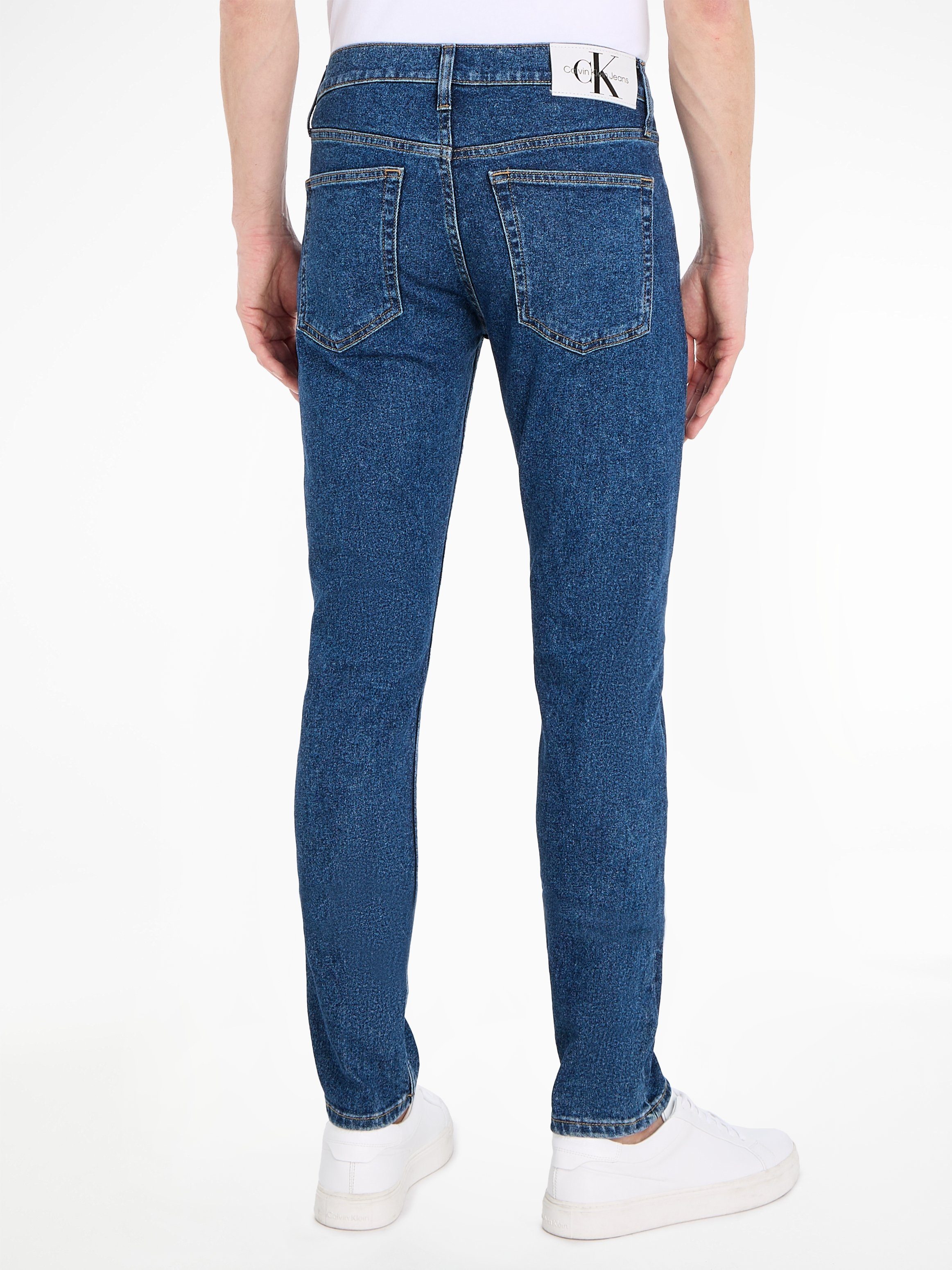 Calvin Klein Tapered jeans SLIM TAPER met leren badge
