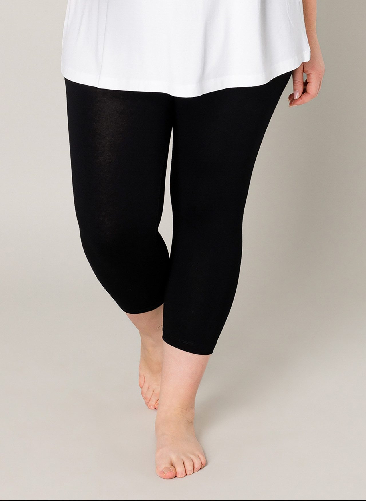 Base Level Curvy Caprilegging AUDREY