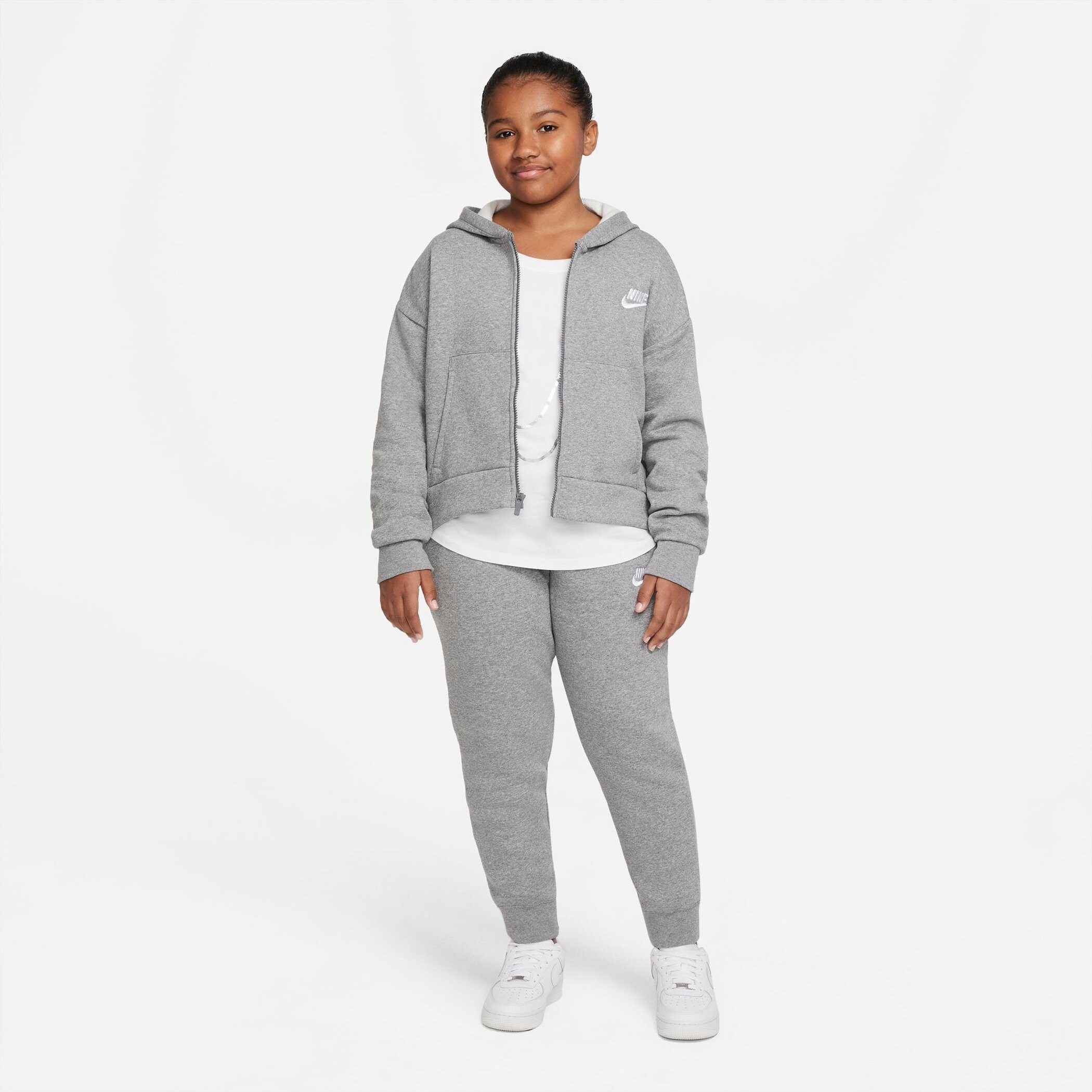Nike Sportswear Joggingbroek Club Fleece Big Kids' (Girls') Pants Joggingbroek voor kinderen van zacht french terry materiaal