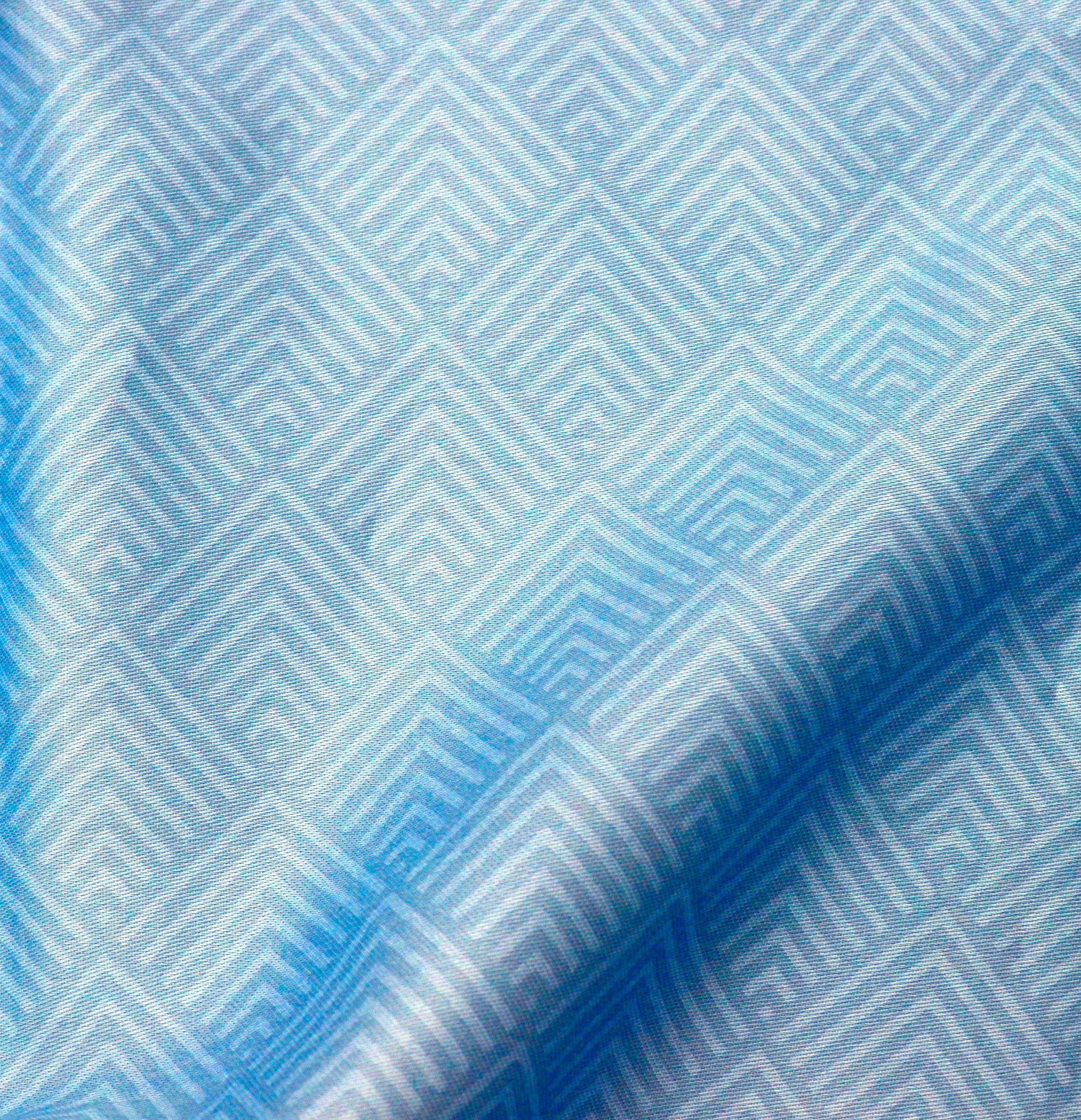 Primera Overtrekset Faúxuni met grafische kleine motieven