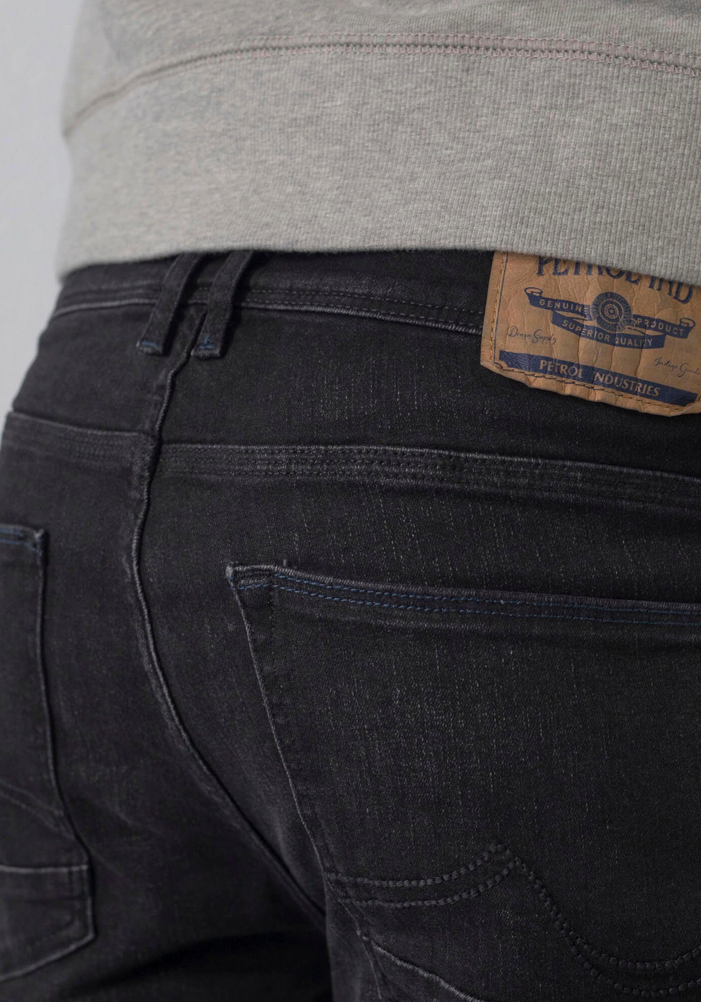 Petrol Industries Regular fit jeans Russel met fadeout-effecten