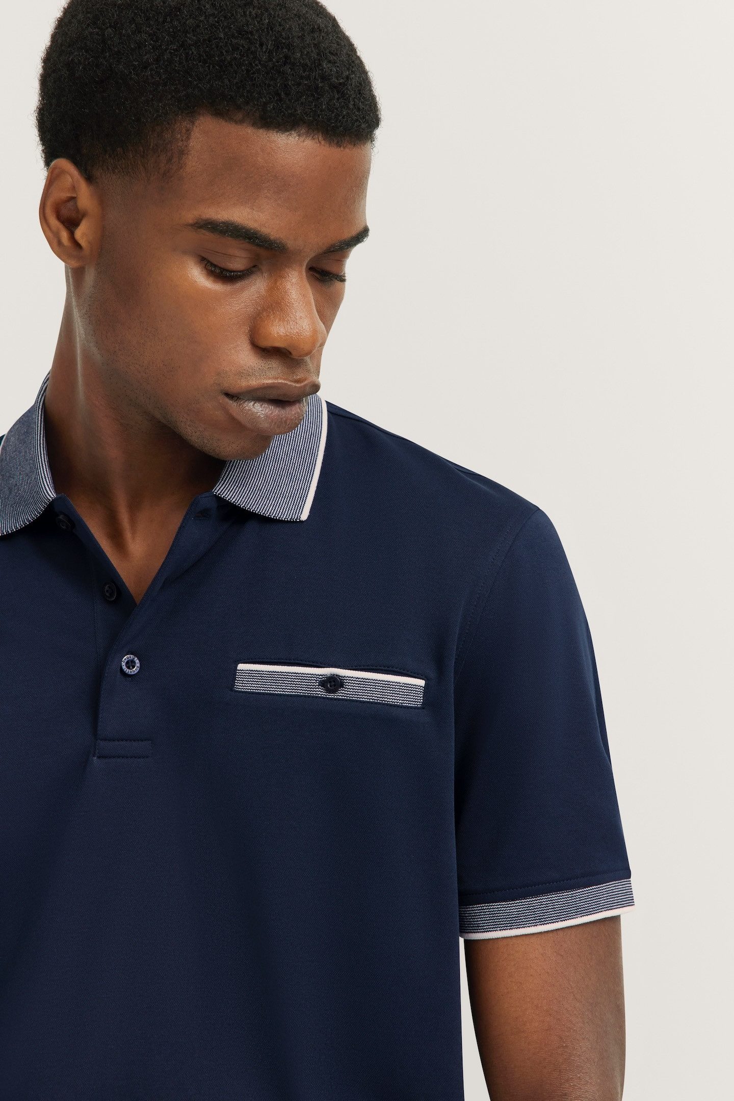 Bugatti Poloshirt met subtiele contraststrepen