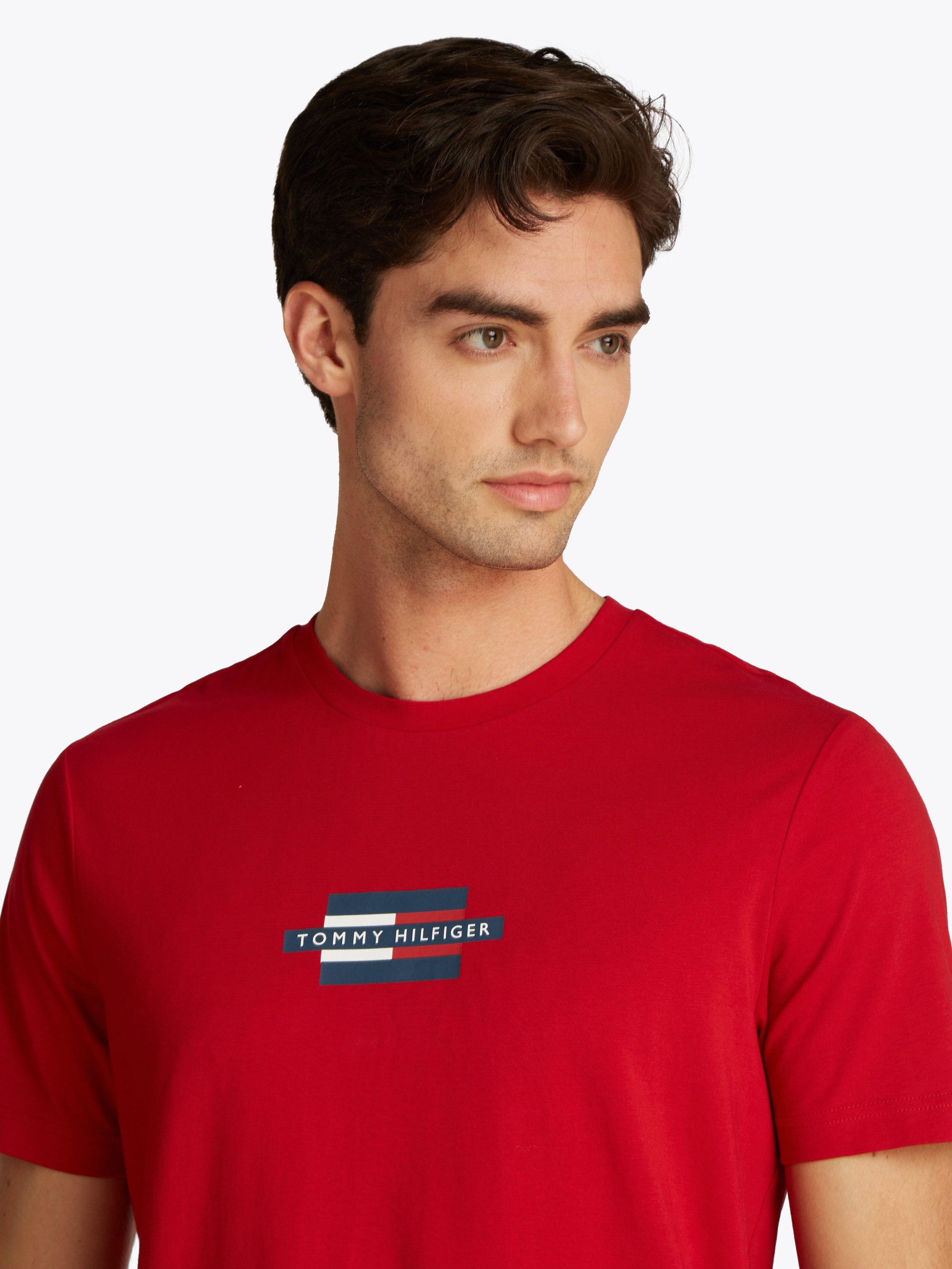 Tommy Hilfiger Shirt met korte mouwen FLAG BOX TEE Met een ronde hals
