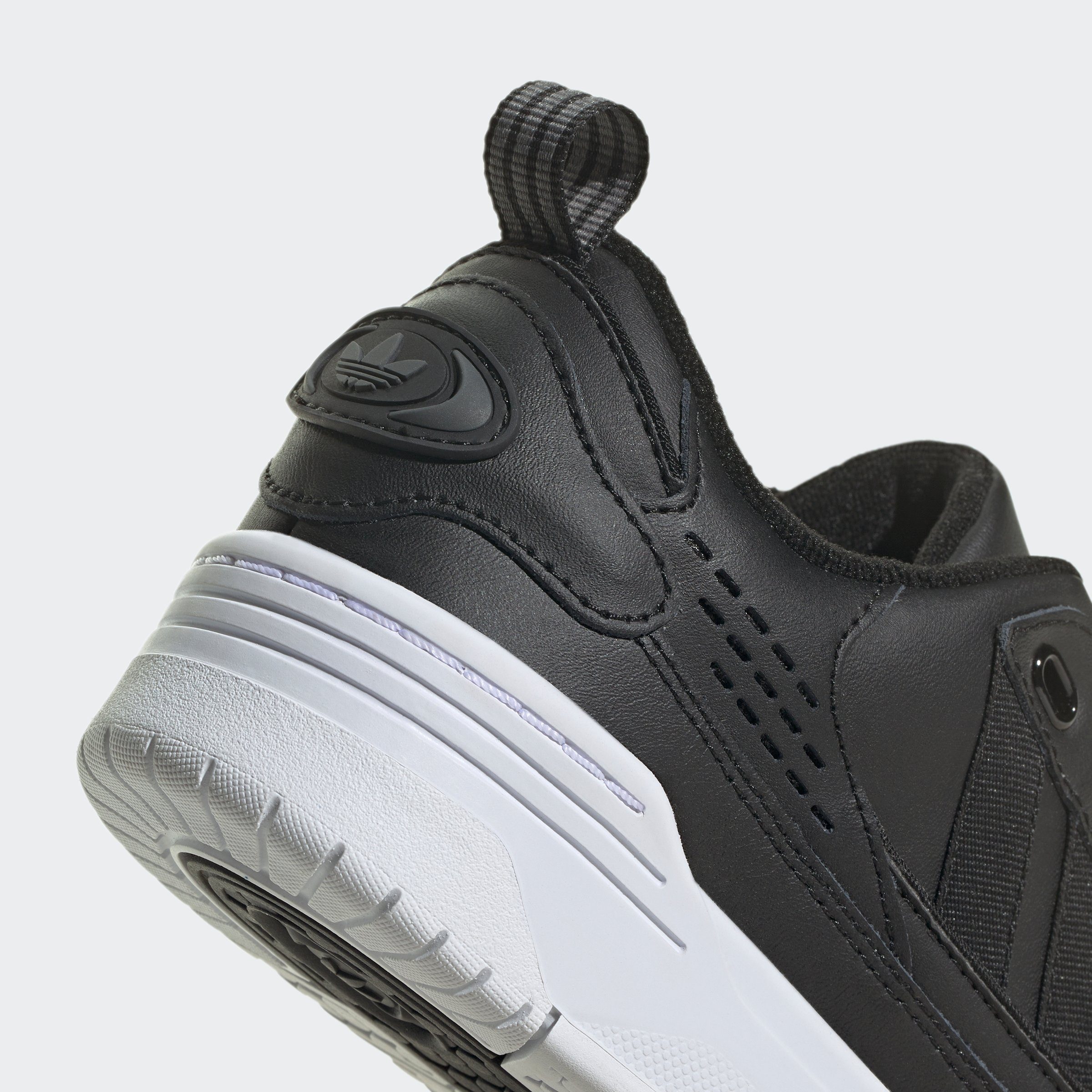 adidas Originals Sneakers ADI2000